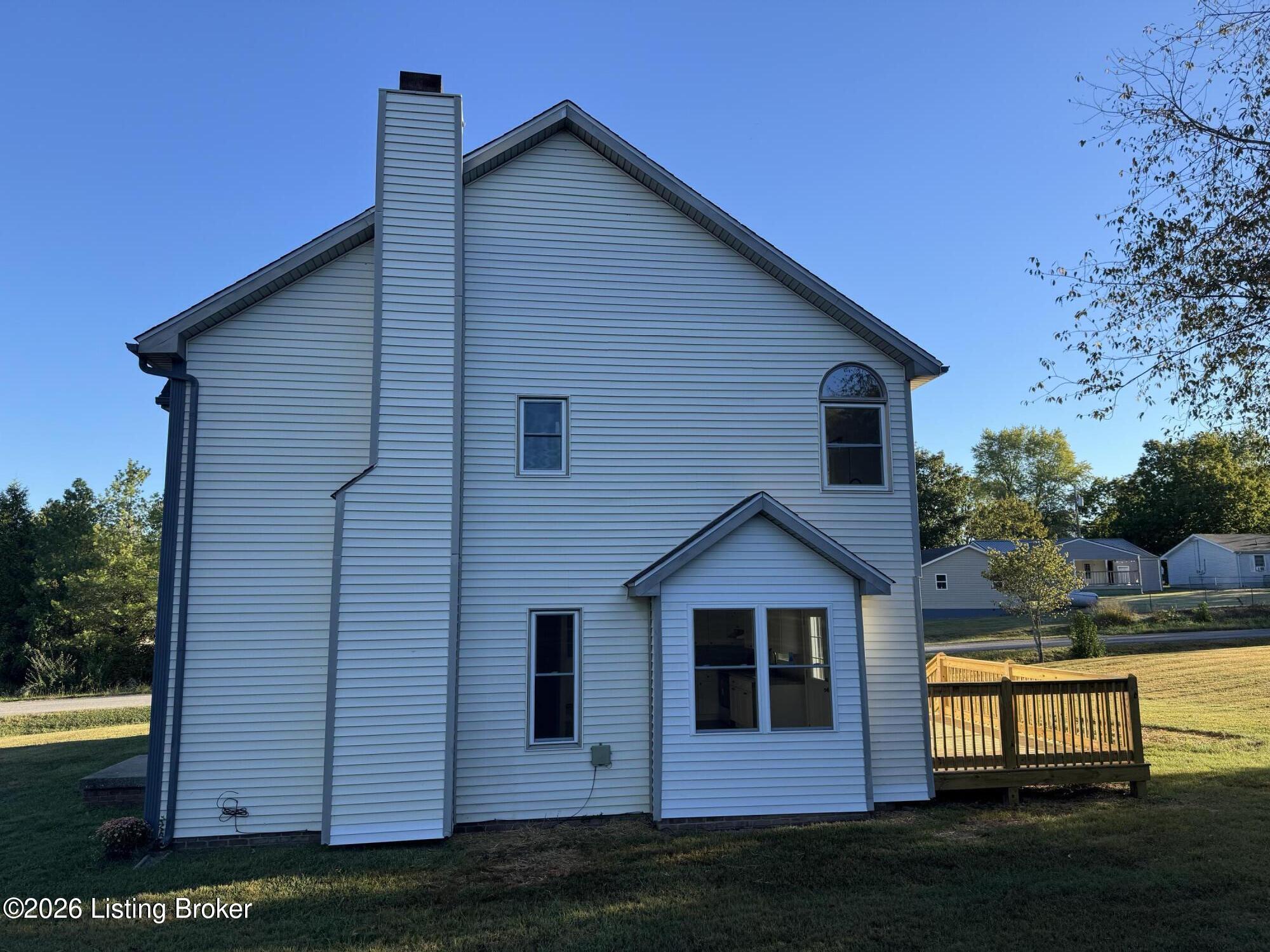 1122 Grayson St Property Photo 5