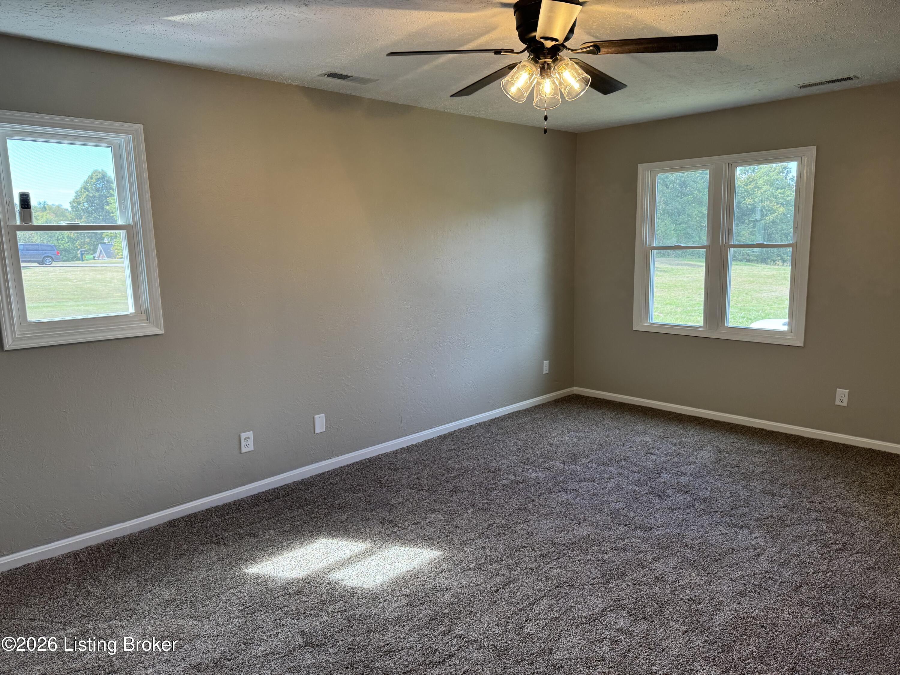 1122 Grayson St Property Photo 17