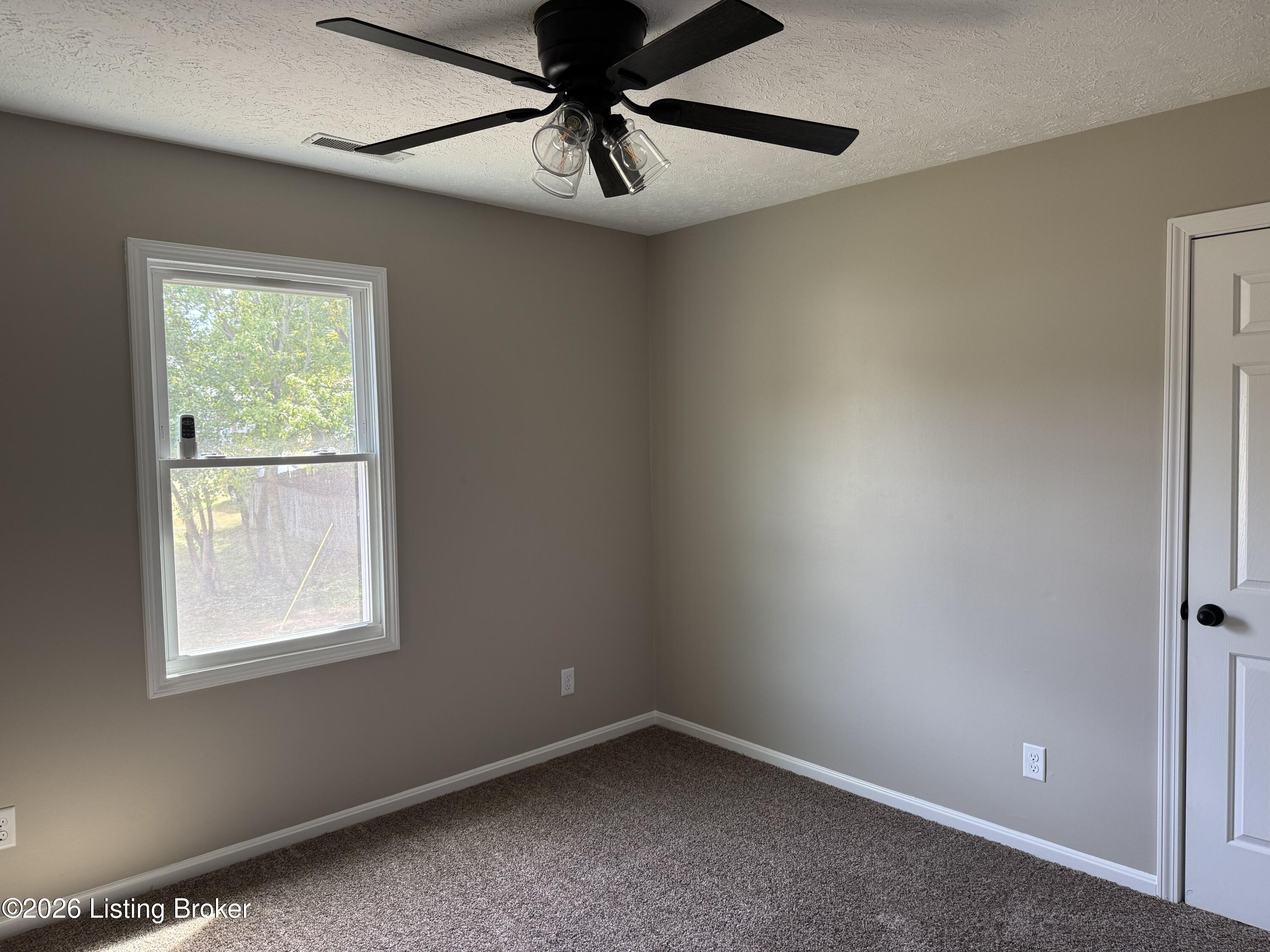 1122 Grayson St Property Photo 22