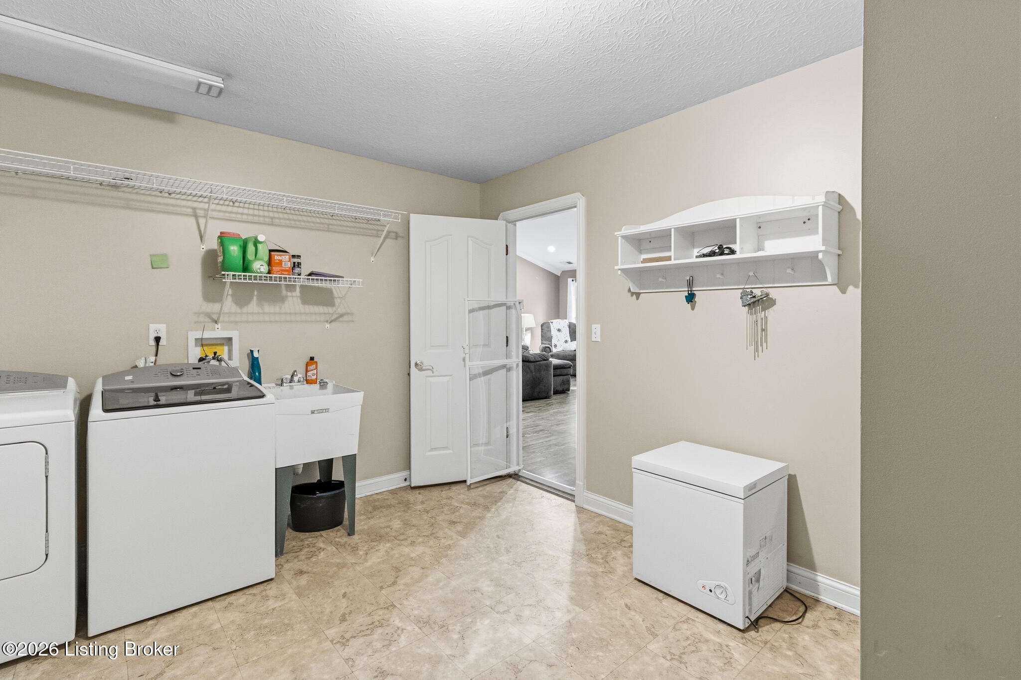 6634 N Midway Rd Property Photo 46