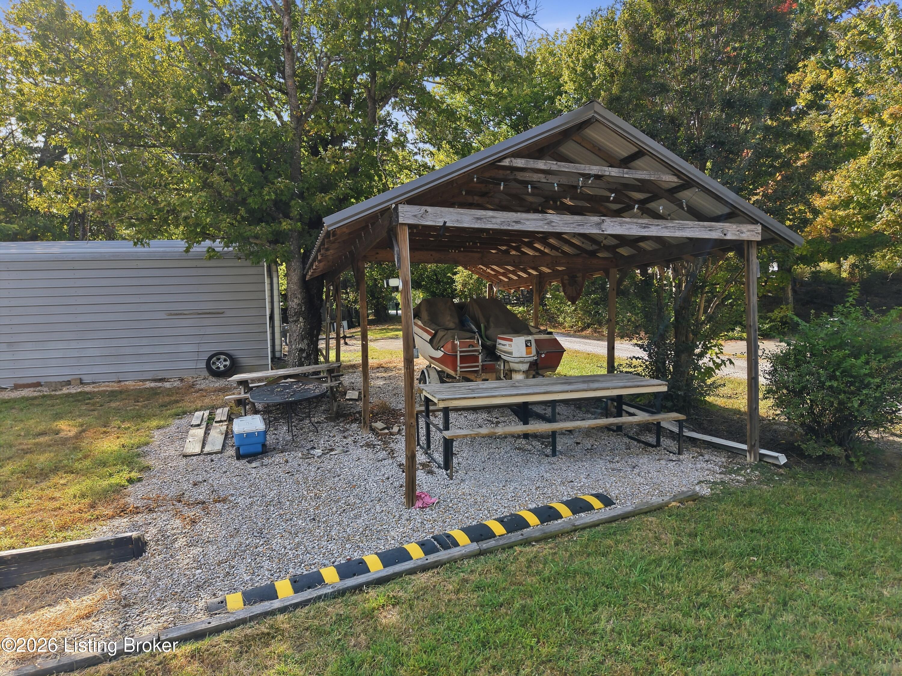 69 Cedar Cove Rd Property Photo 5