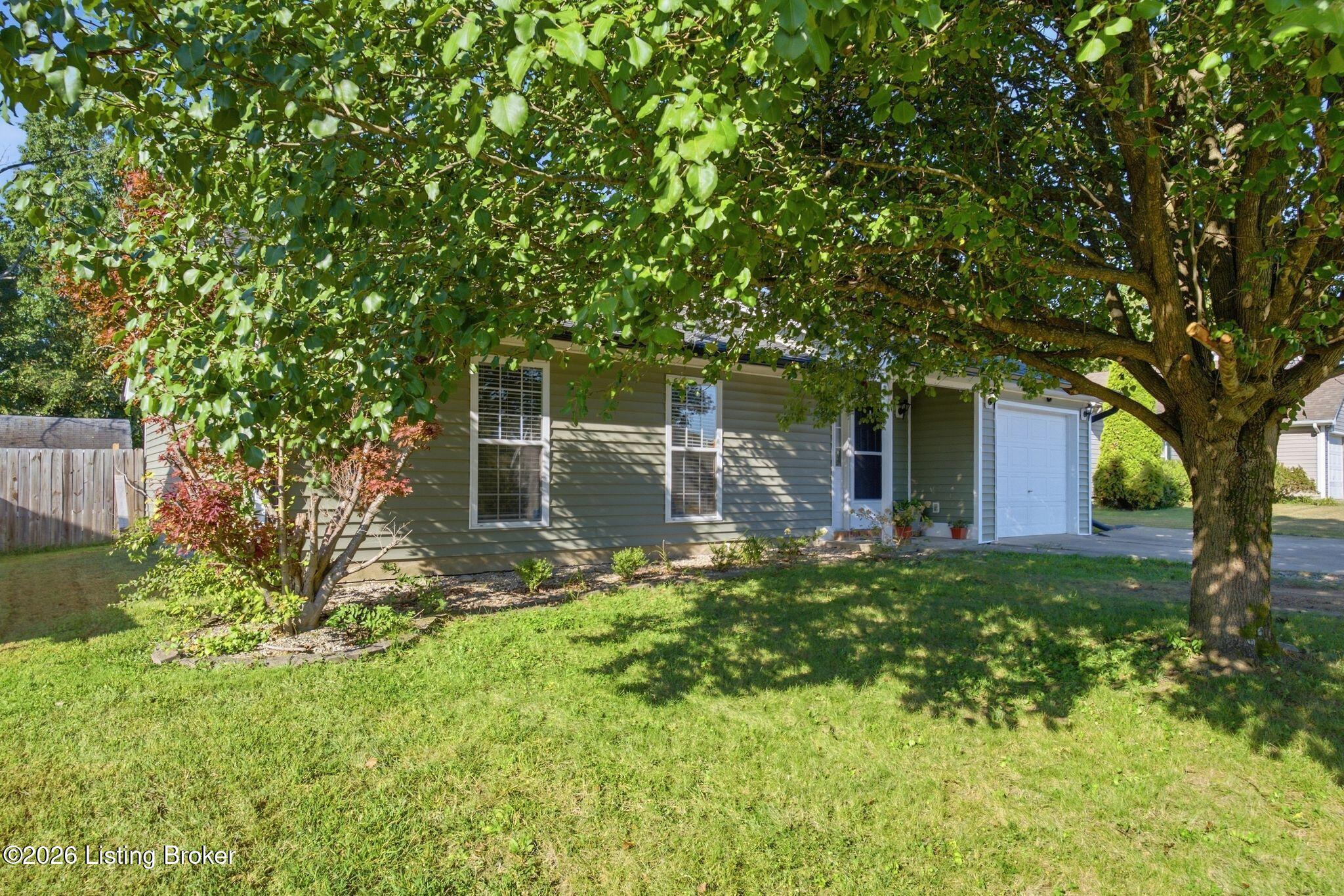1416 Wendy Dr Property Photo 4