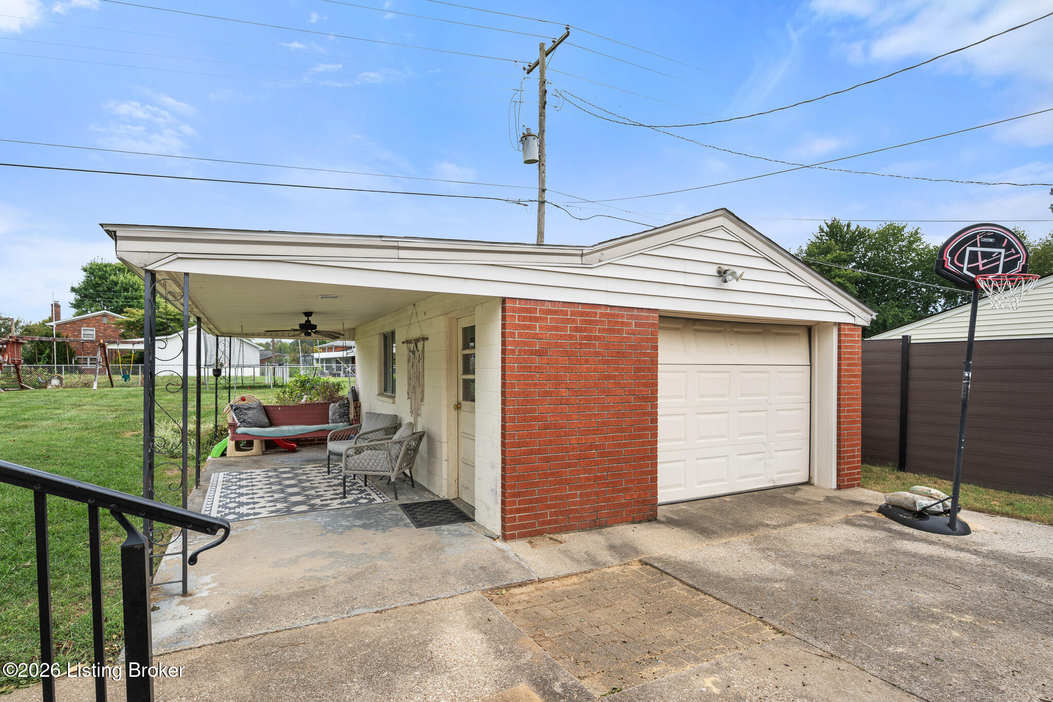 2513 Harmony Rd Property Photo 29