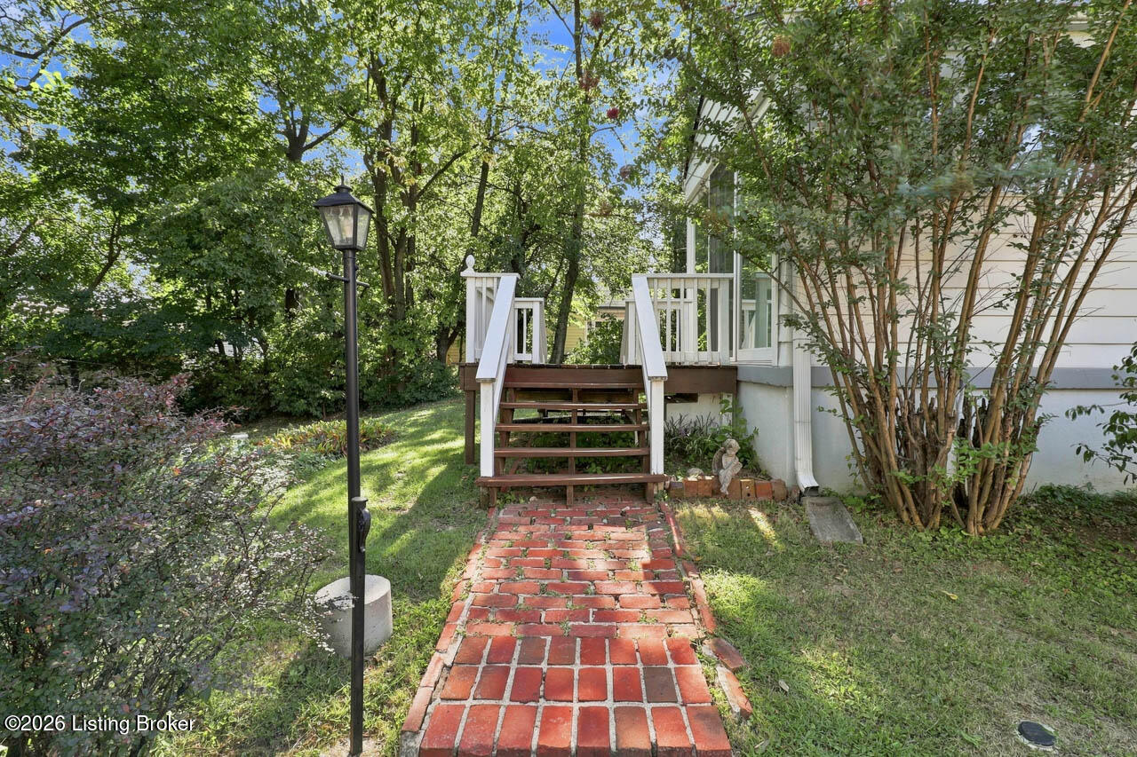 2232 Hawthorne Ave Property Photo 52