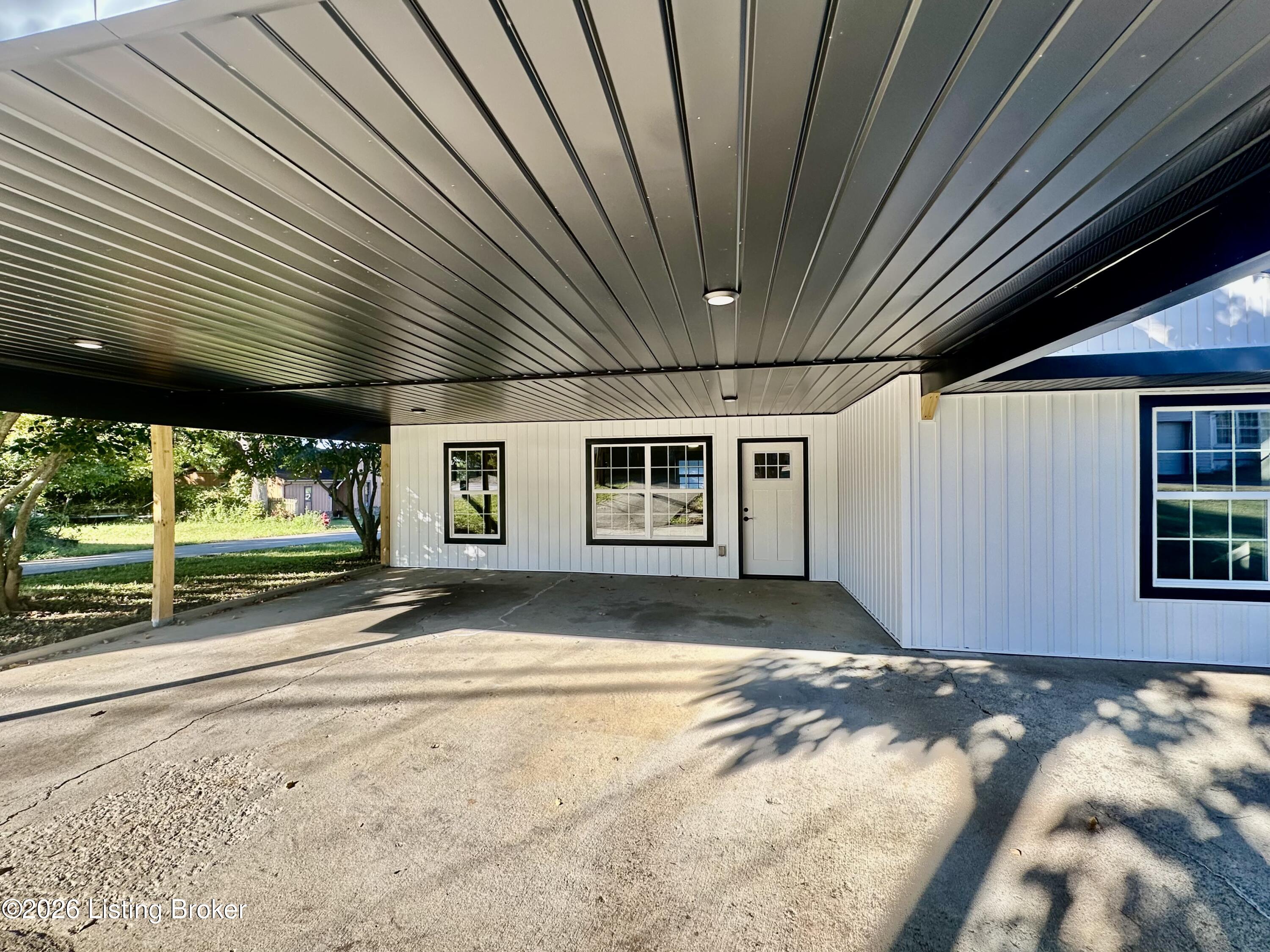 105 Hayward Rd Property Photo 3