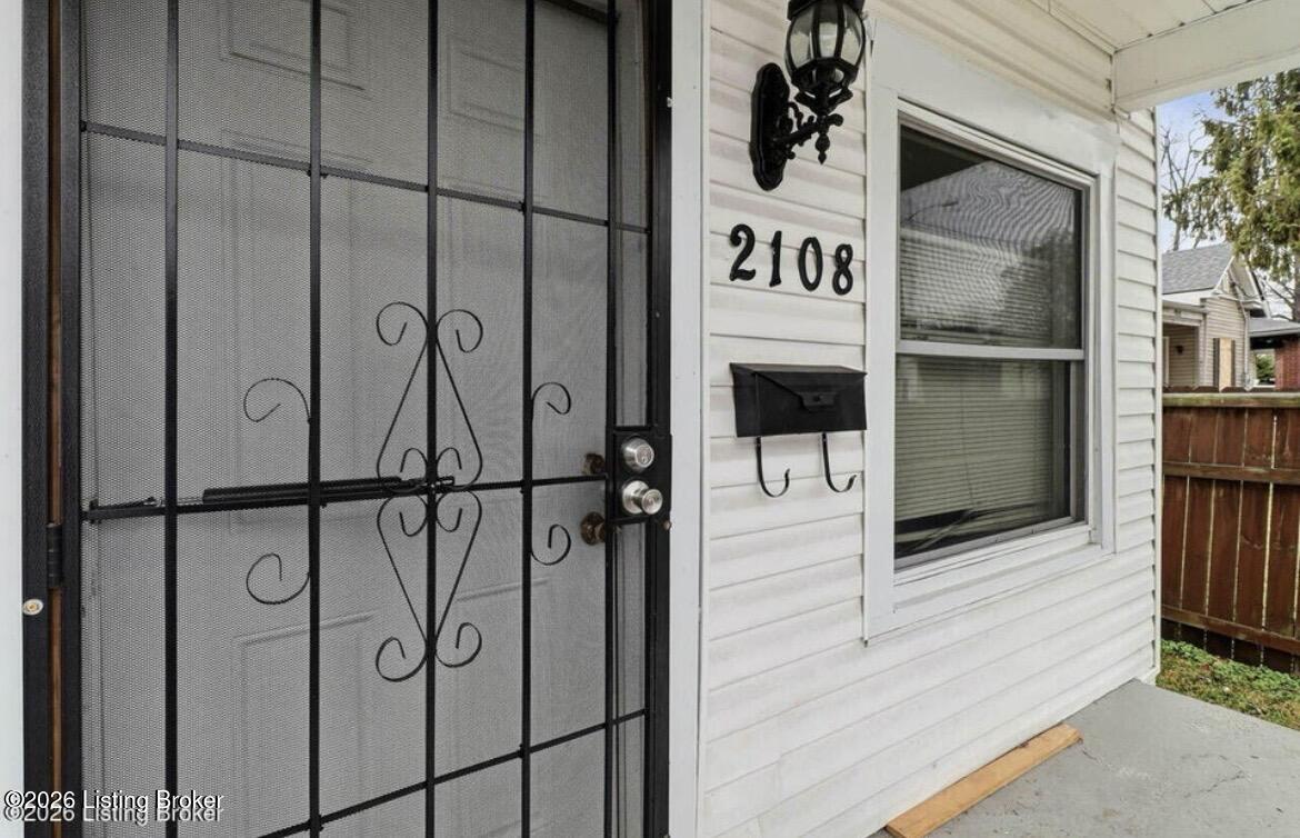 2108 Wilson Ave Property Photo 2