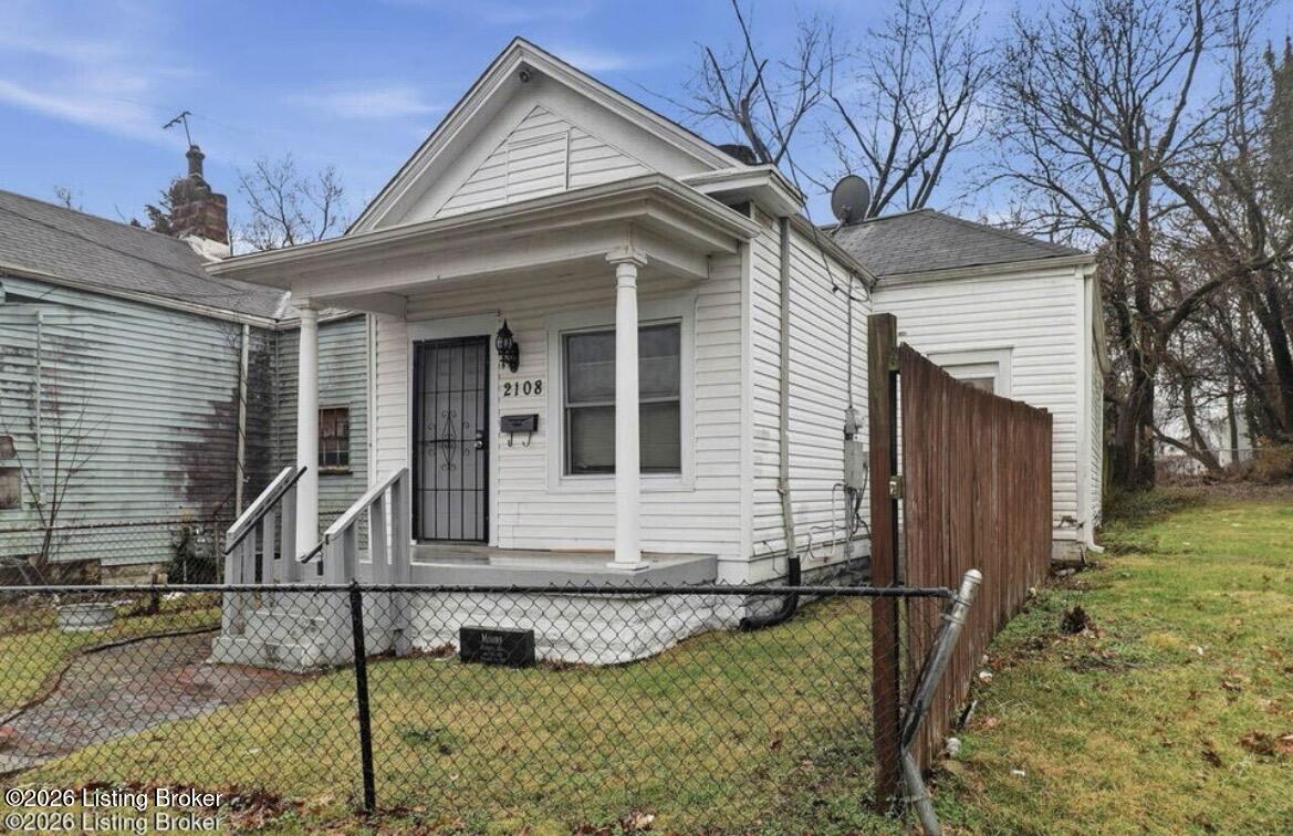 2108 Wilson Ave Property Photo 4