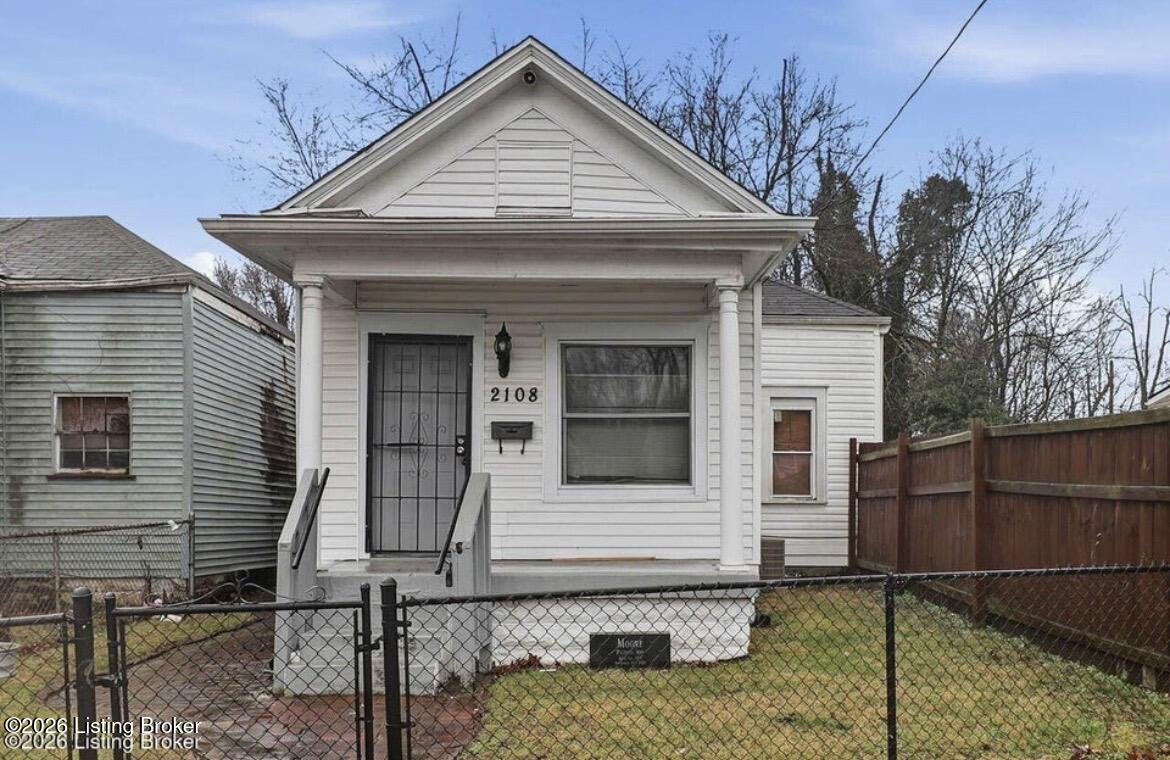2108 Wilson Ave Property Photo 5