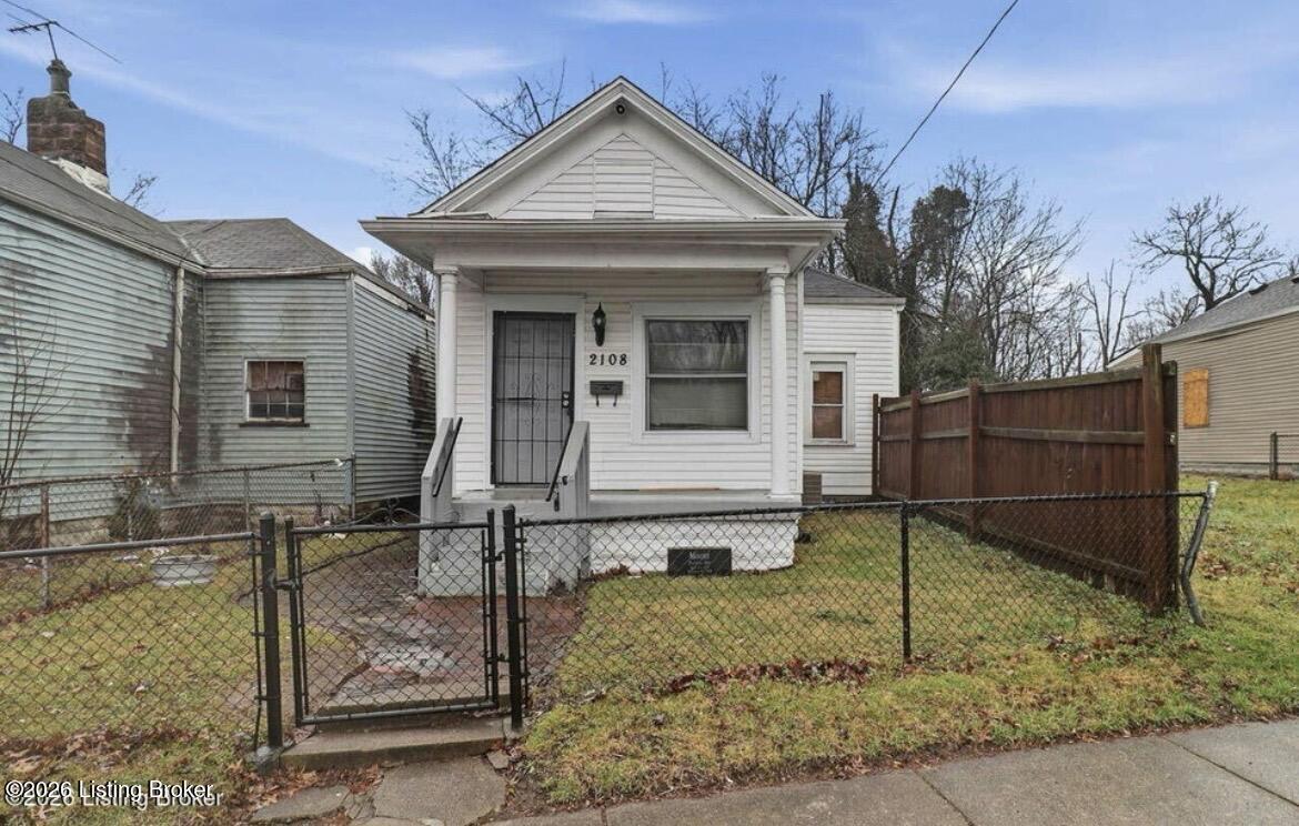 2108 Wilson Ave Property Photo 6