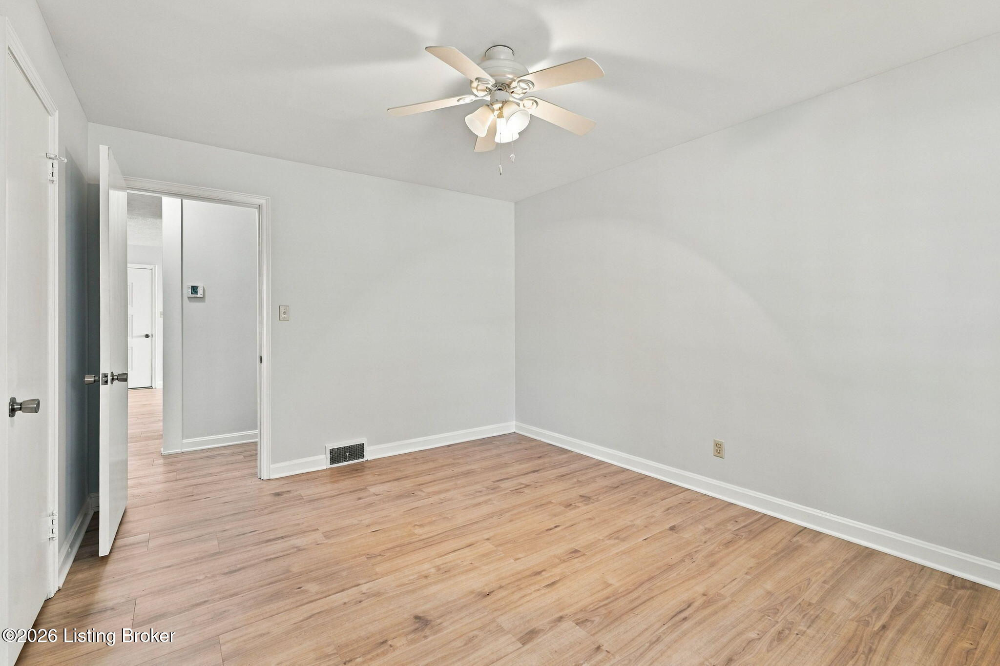 8022 Watterson Trail Property Photo 20