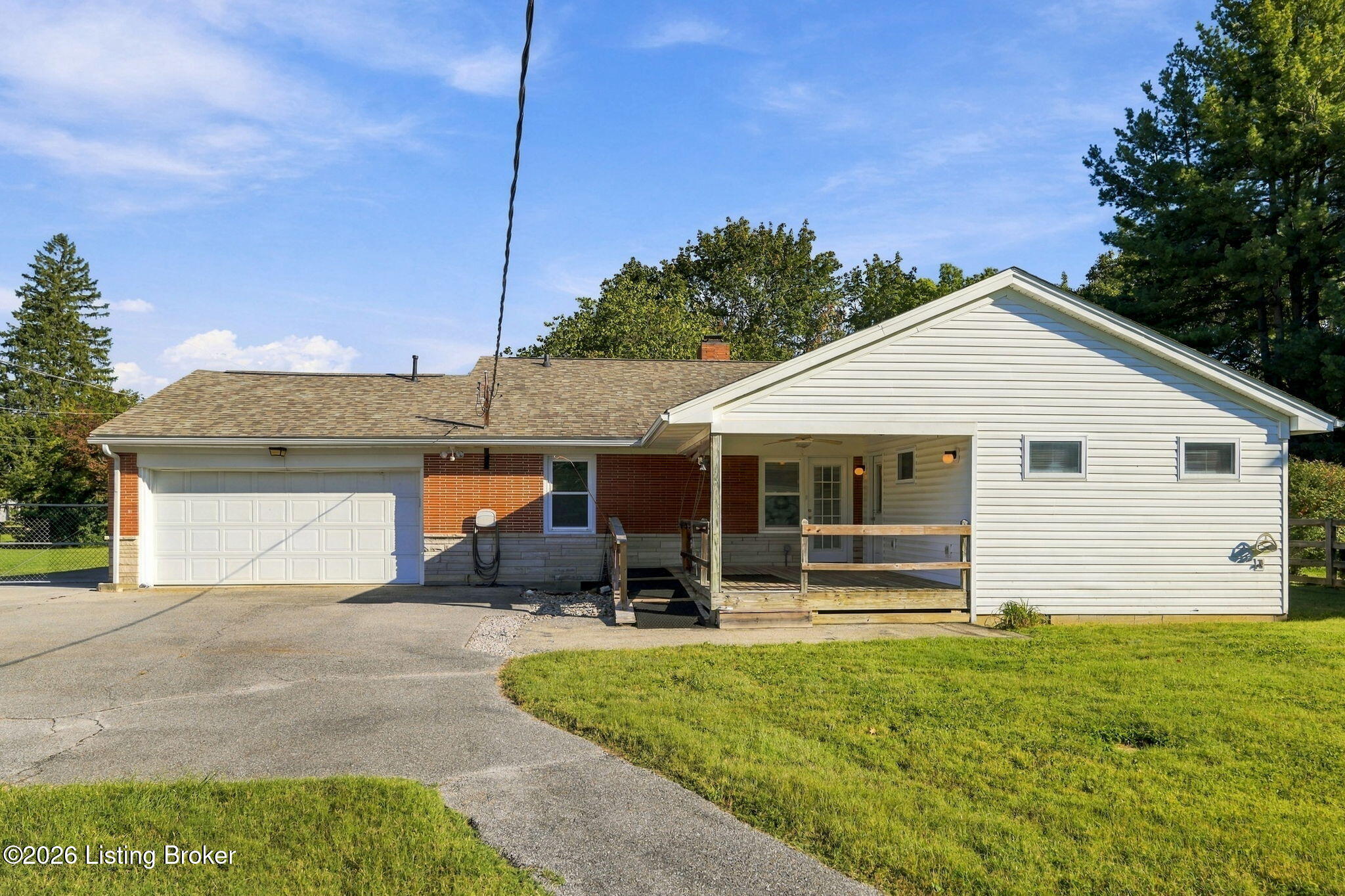 8022 Watterson Trail Property Photo 43