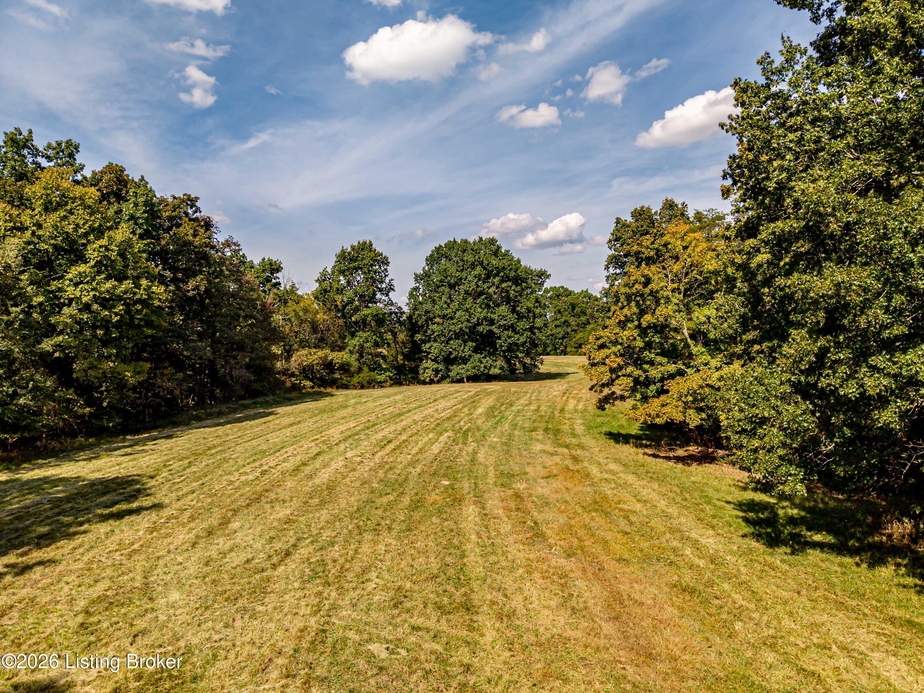 1 Pineview Ct Property Photo 17
