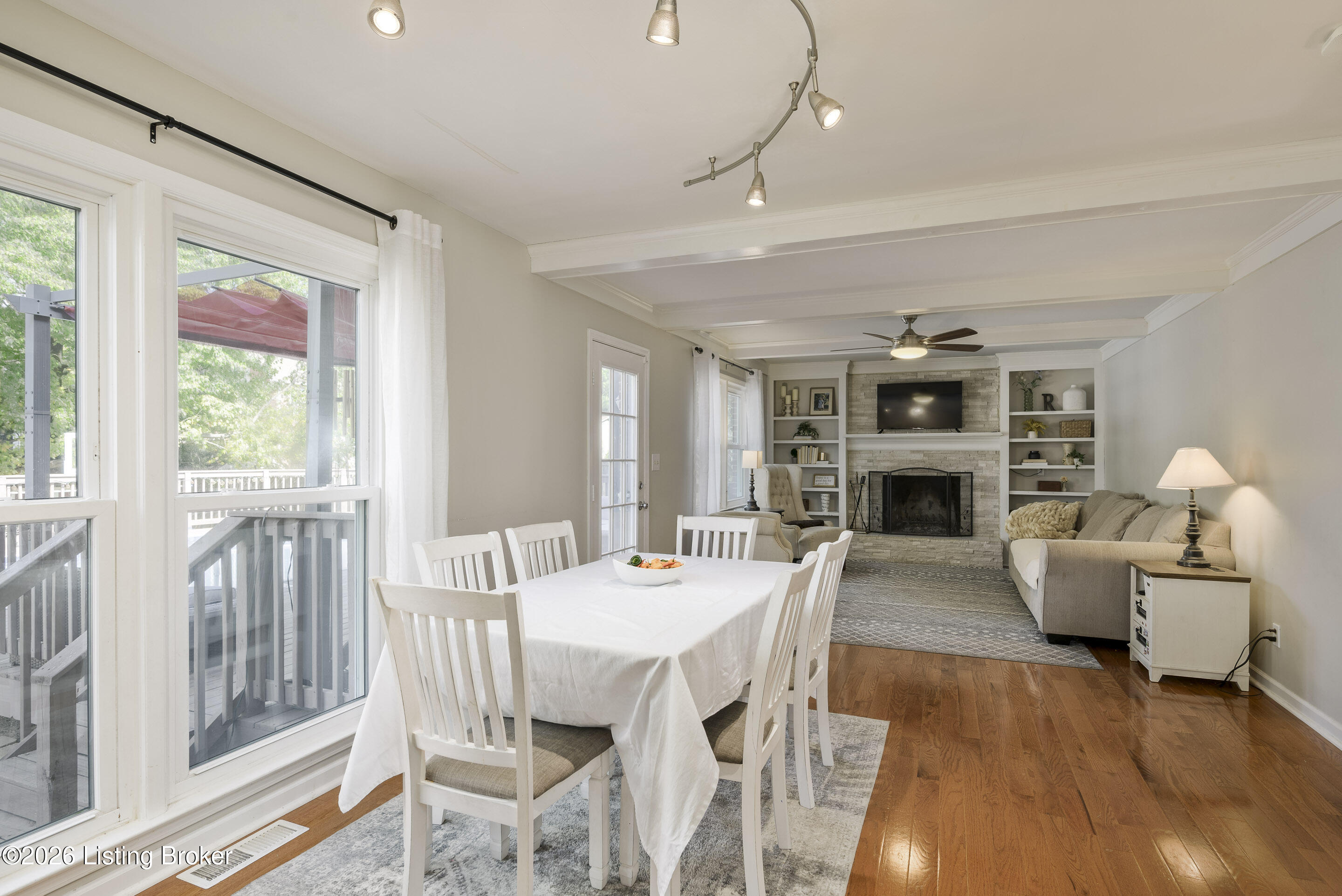 8909 Duxbury Rd Property Photo 15