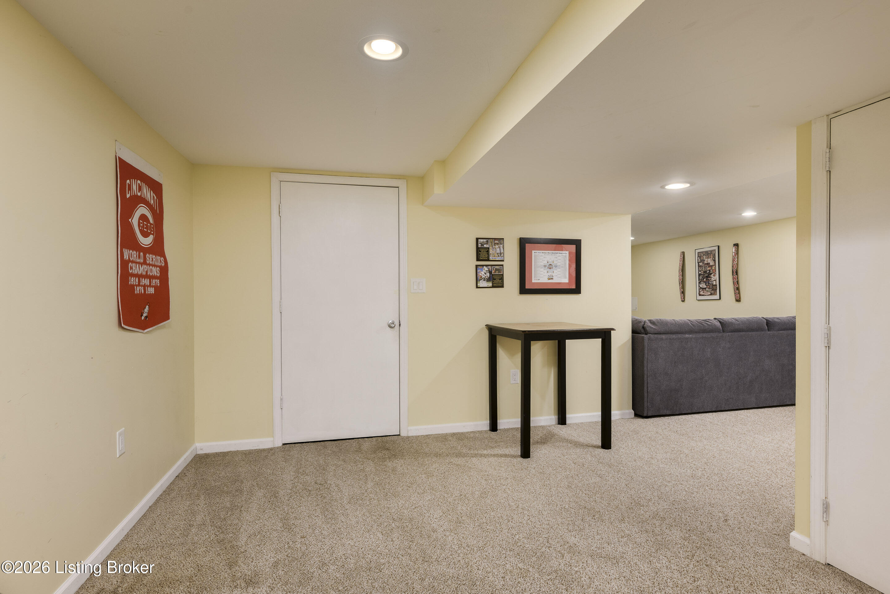 8909 Duxbury Rd Property Photo 32