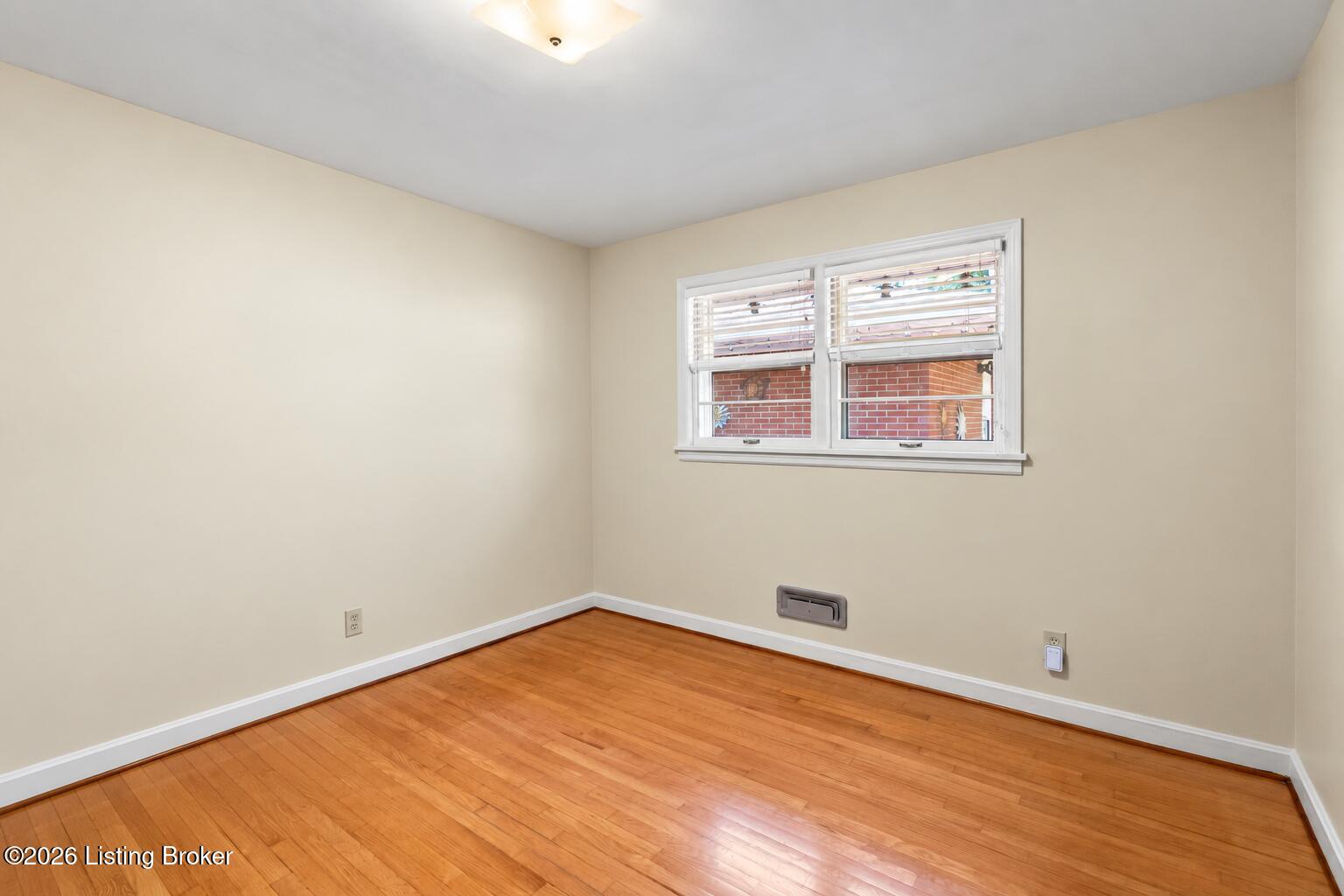 1902 Wesley Ave Property Photo 34