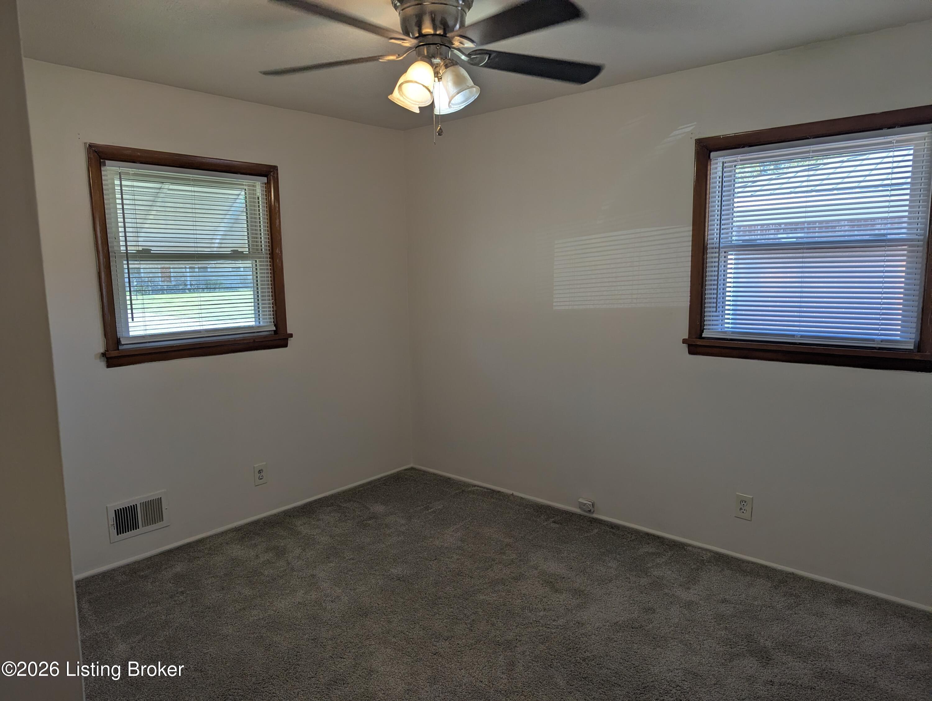 2521 Adrienne Way Property Photo 12