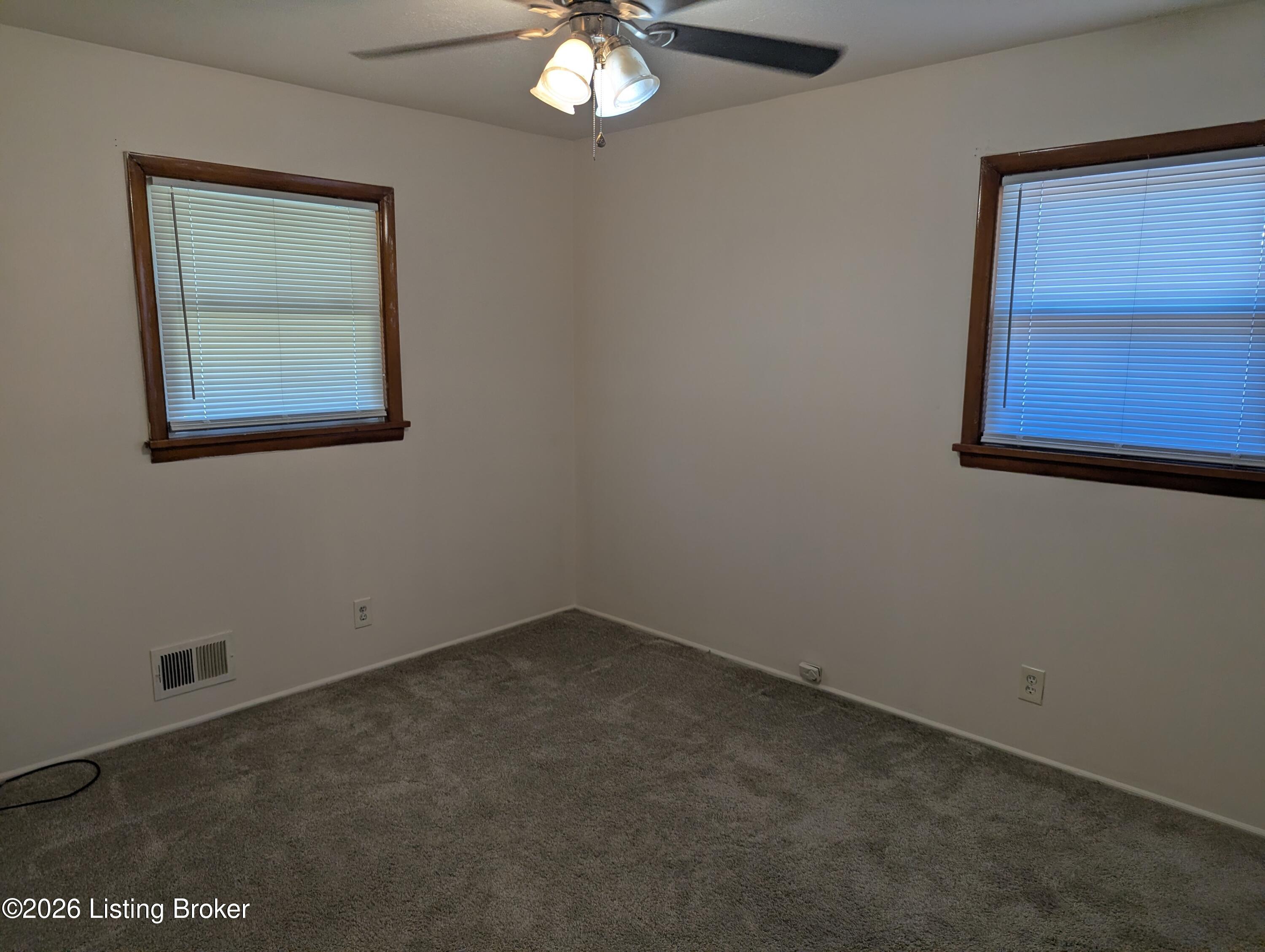 2521 Adrienne Way Property Photo 13