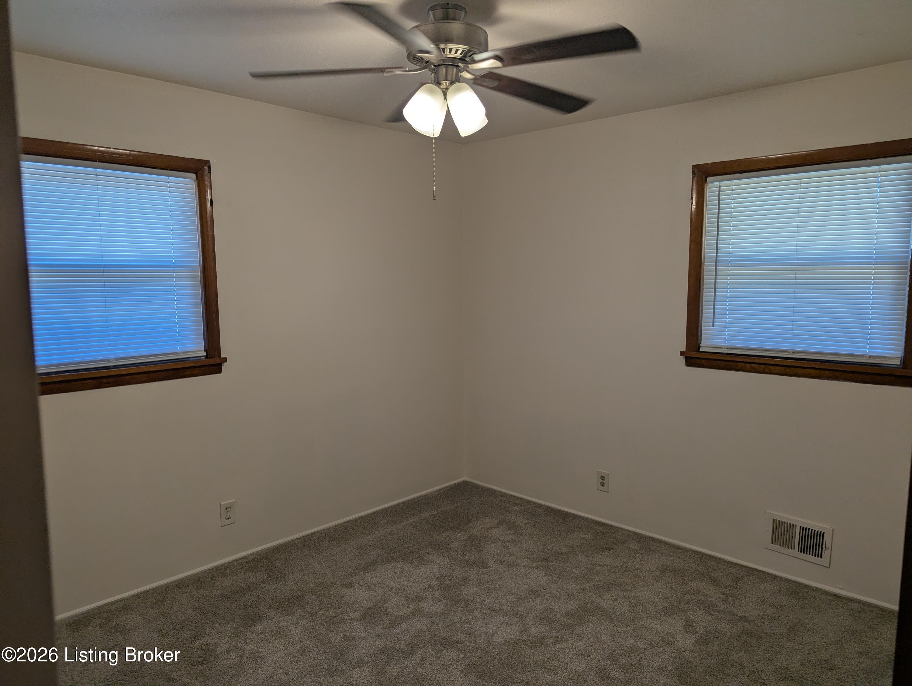 2521 Adrienne Way Property Photo 14