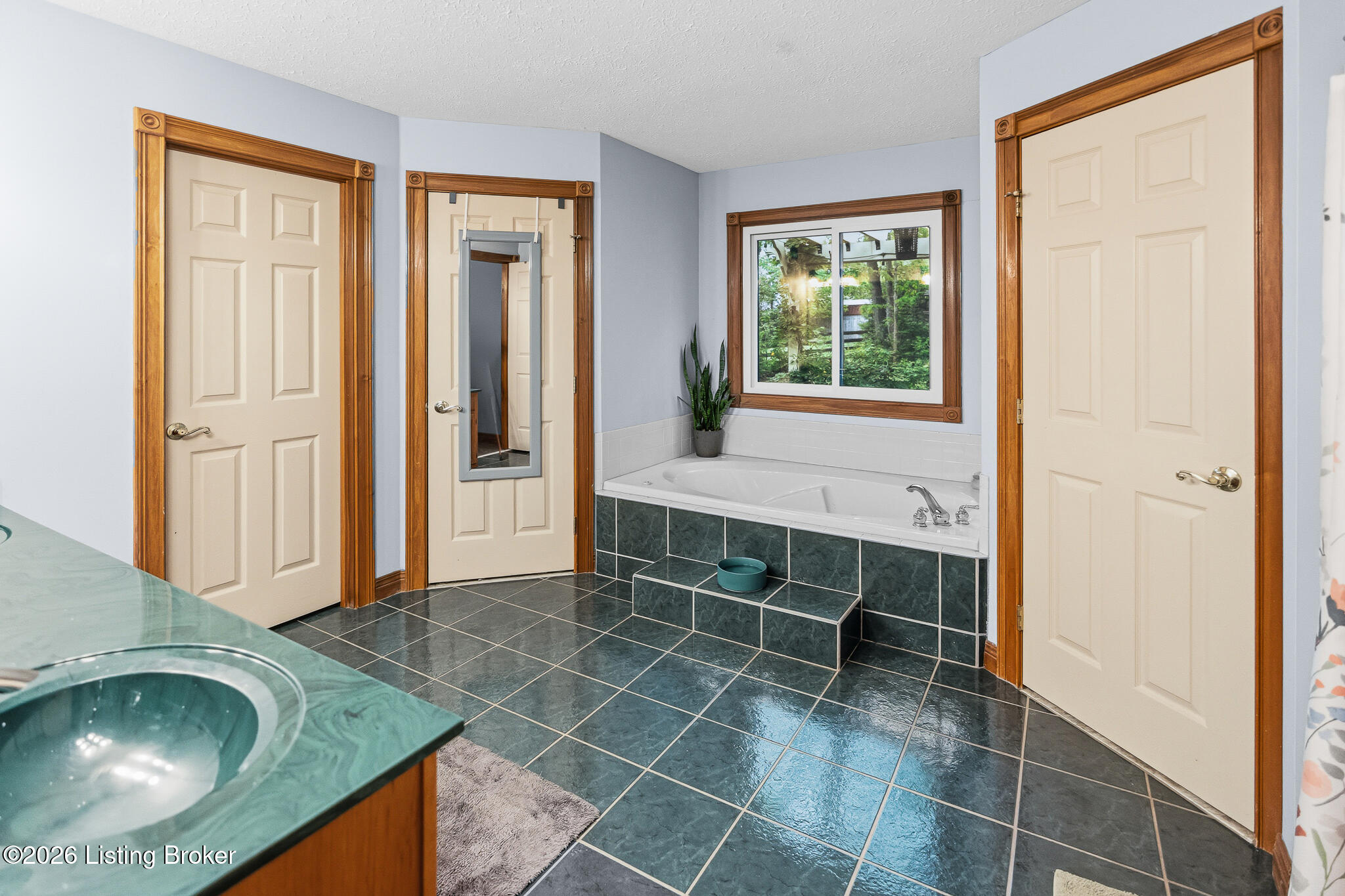 180 Bowman Ct Property Photo 43