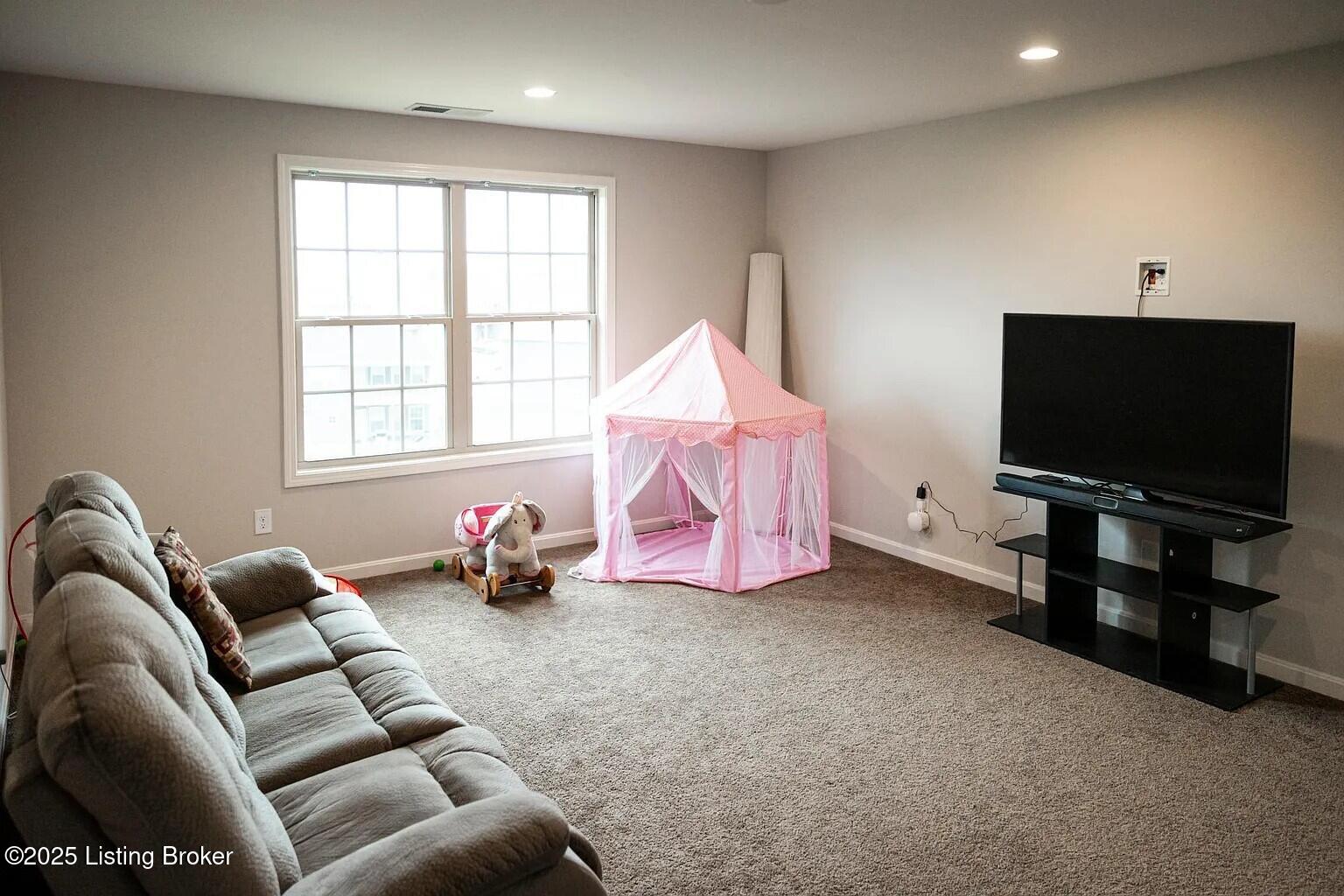 110 Belden Trl Property Photo 25