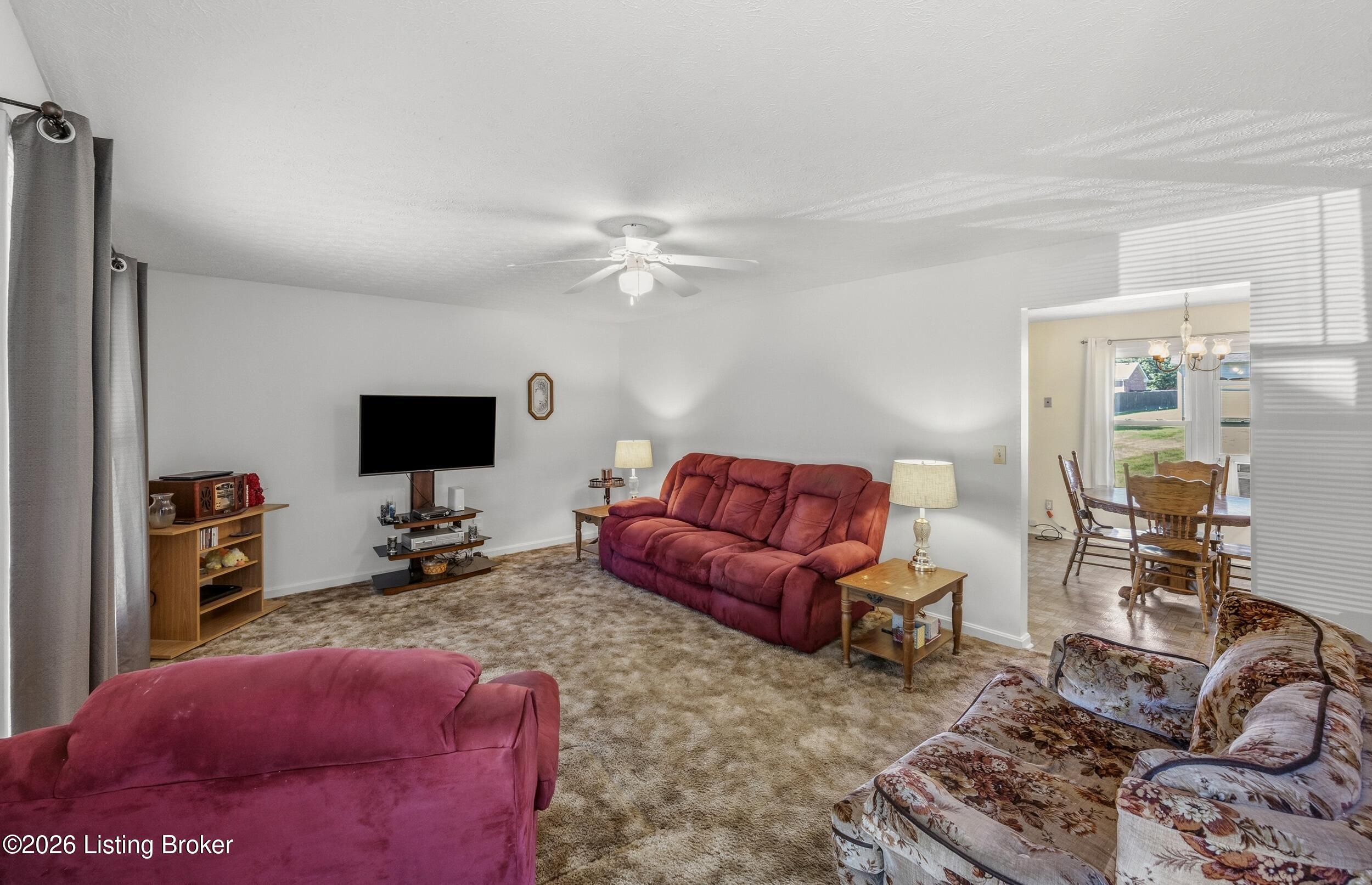 122 Raisor Ave Property Photo 3