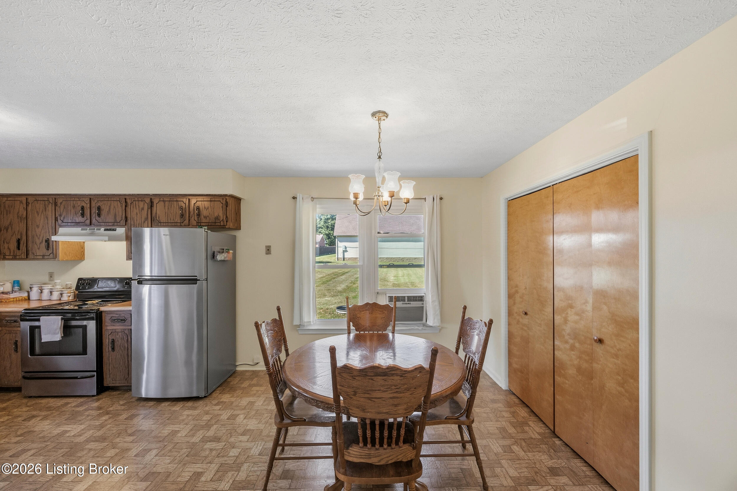 122 Raisor Ave Property Photo 6