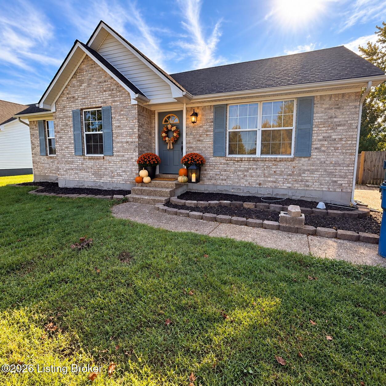 137 Stellar Dr Property Photo 1