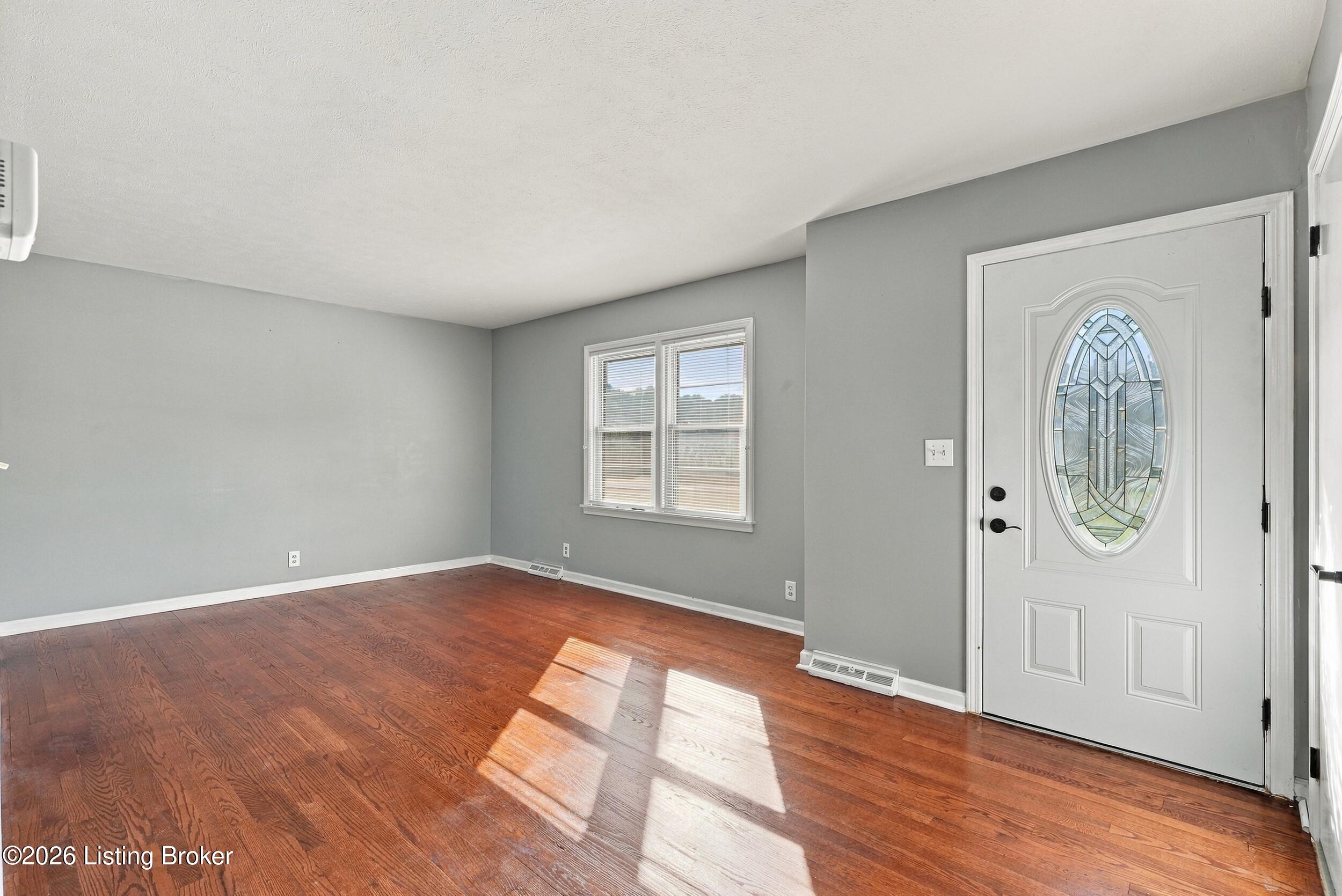 1416 Tucker Dr Property Photo 3