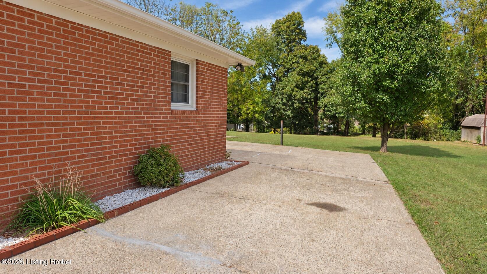 1416 Tucker Dr Property Photo 5