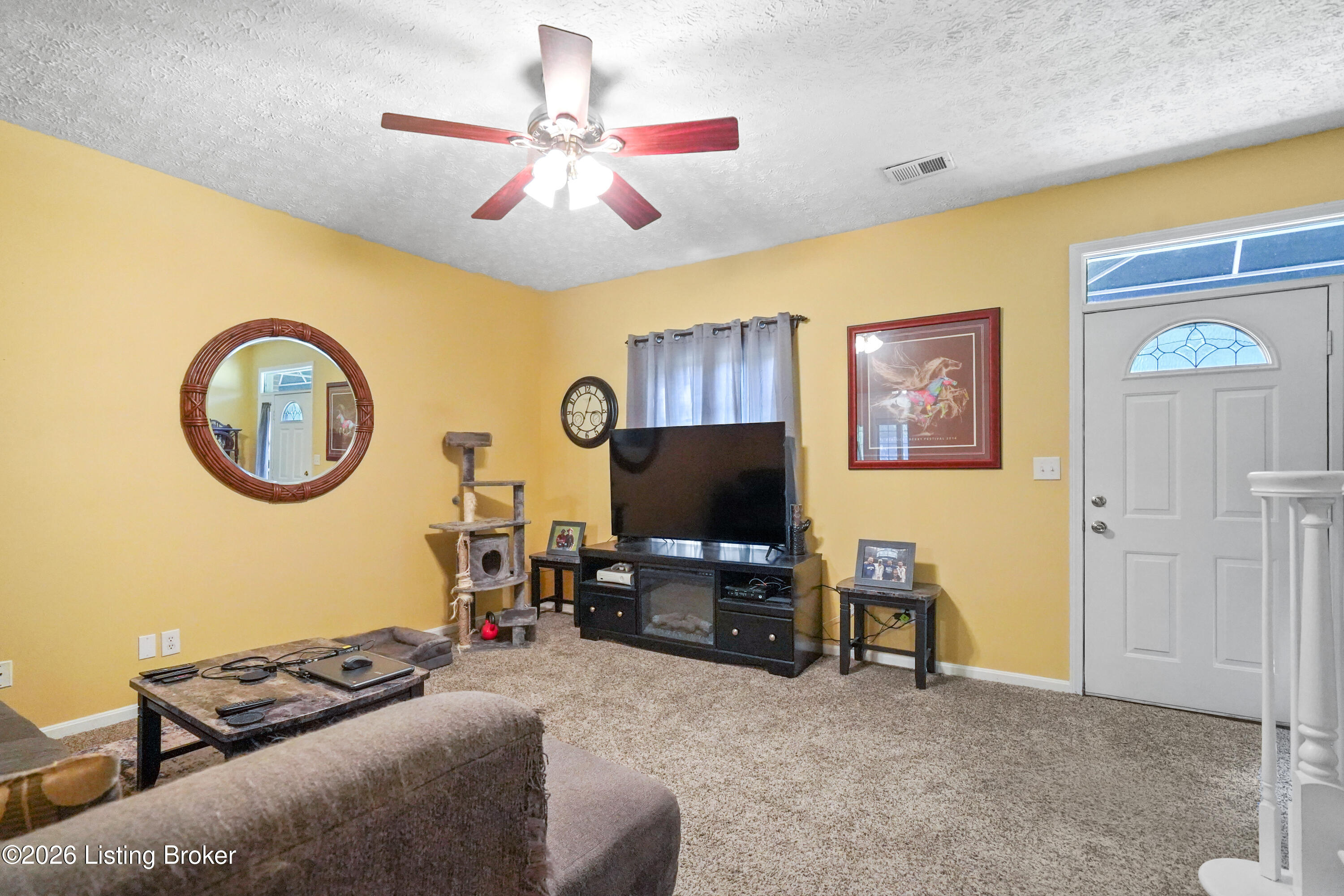 202 Hampton Place Ct Property Photo 2