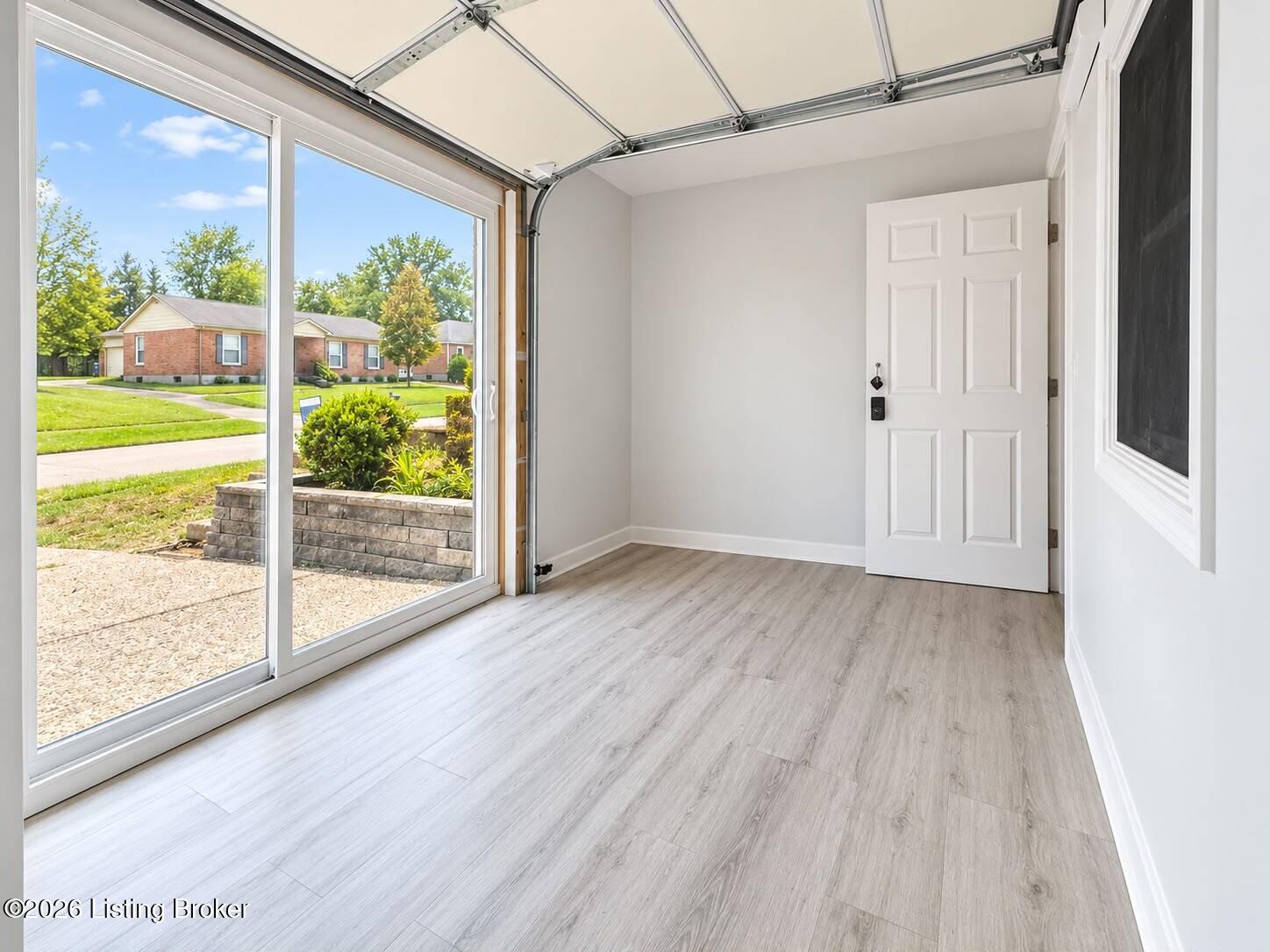 408 Bermuda Way Property Photo 5