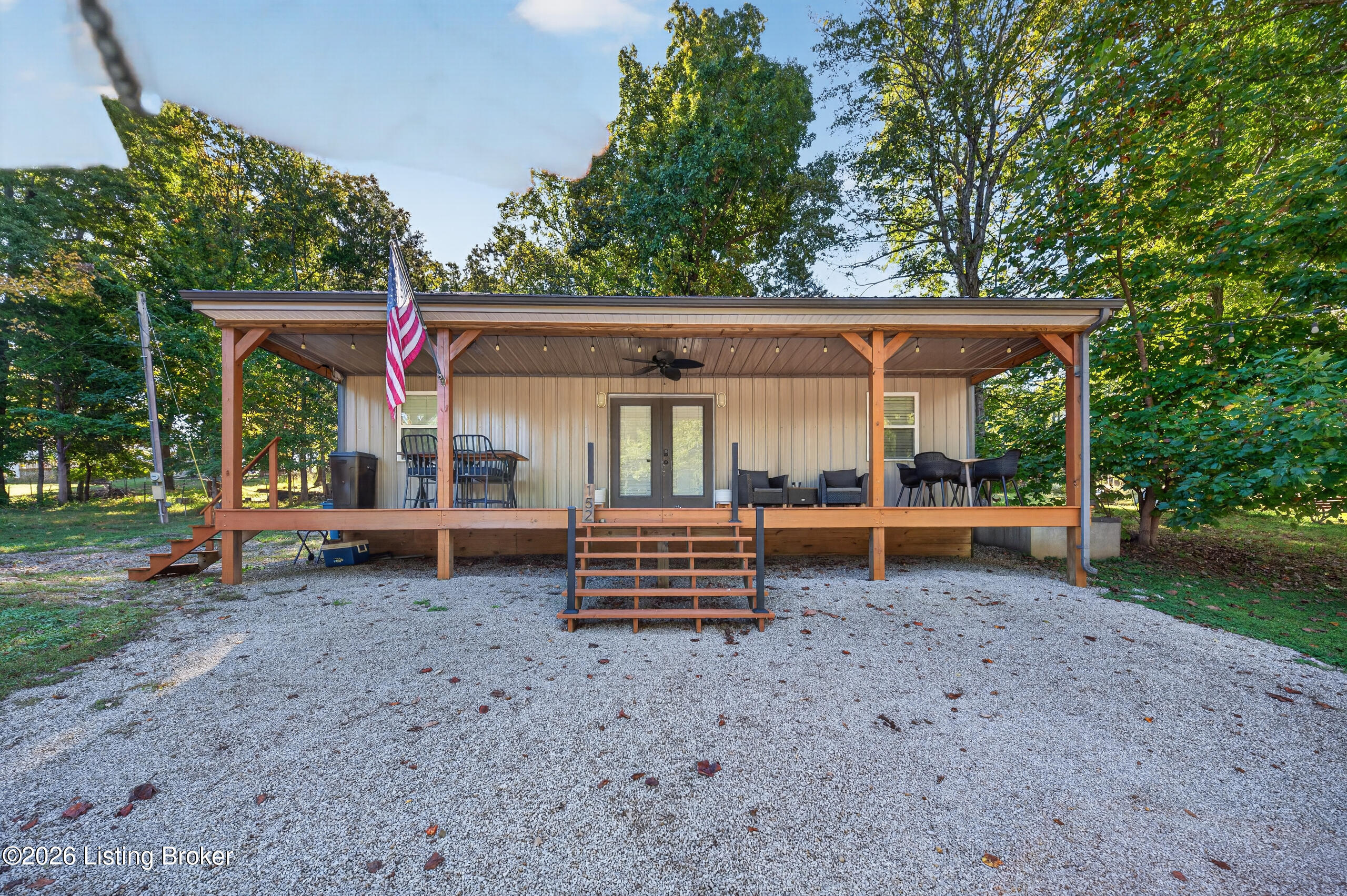 152 Comanche Dr Property Photo 1