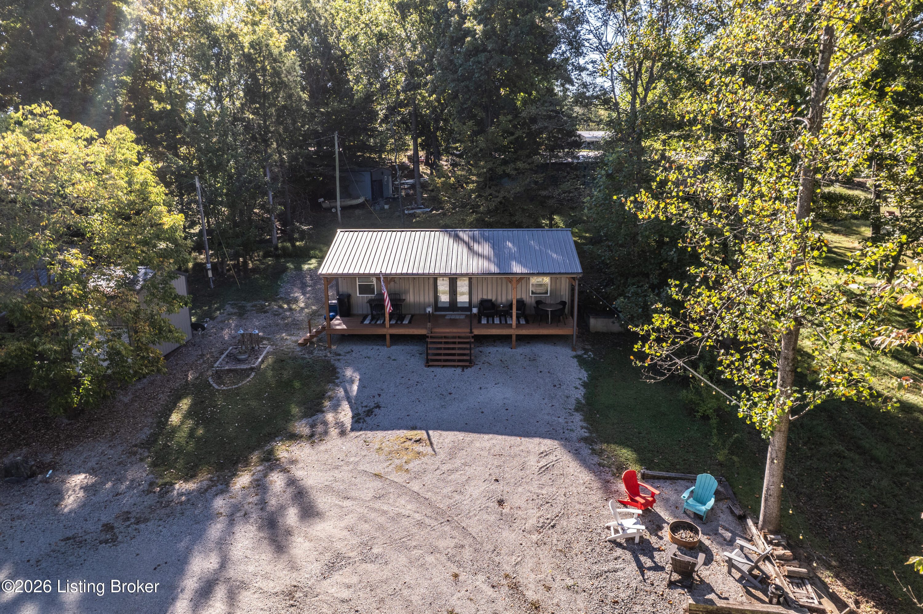 152 Comanche Dr Property Photo 3