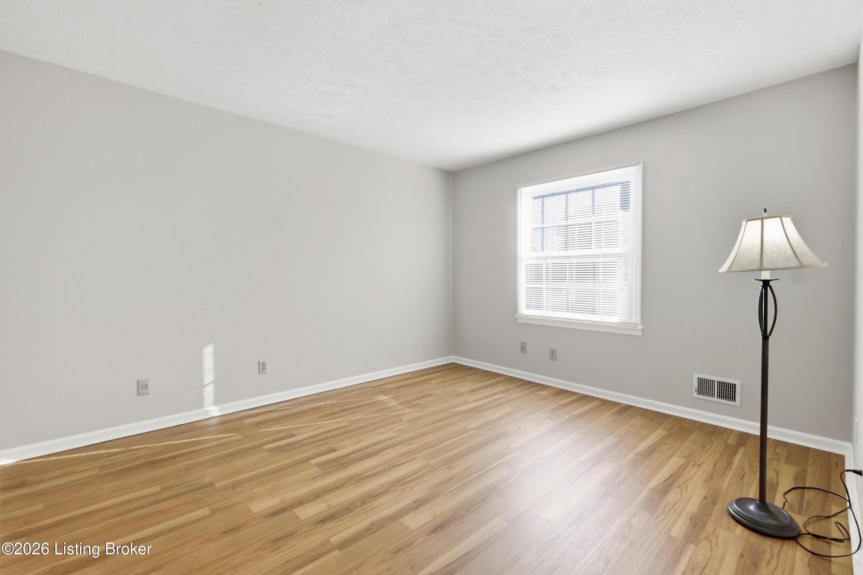 9416 Fairground Rd Property Photo 17