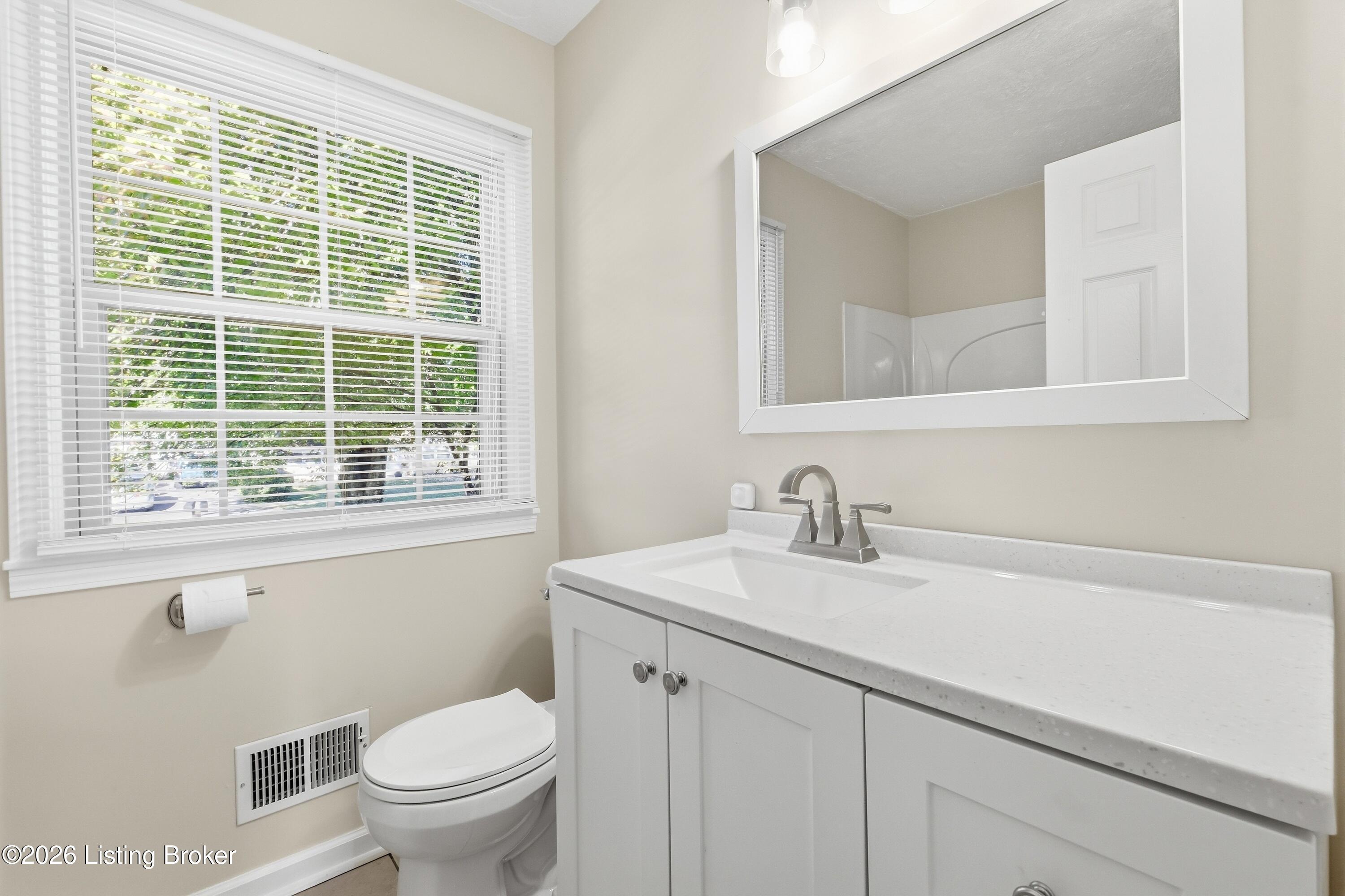 9416 Fairground Rd Property Photo 20