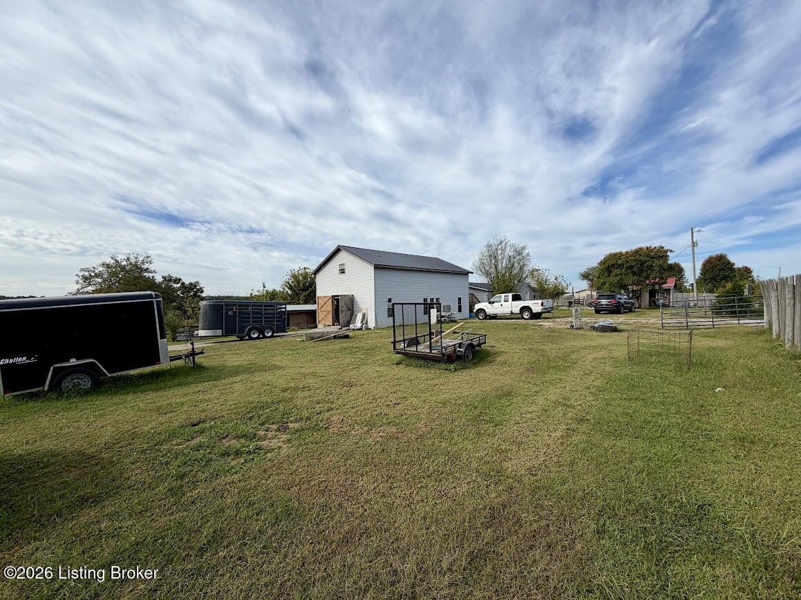 373 Ockerman Rd Property Photo 3