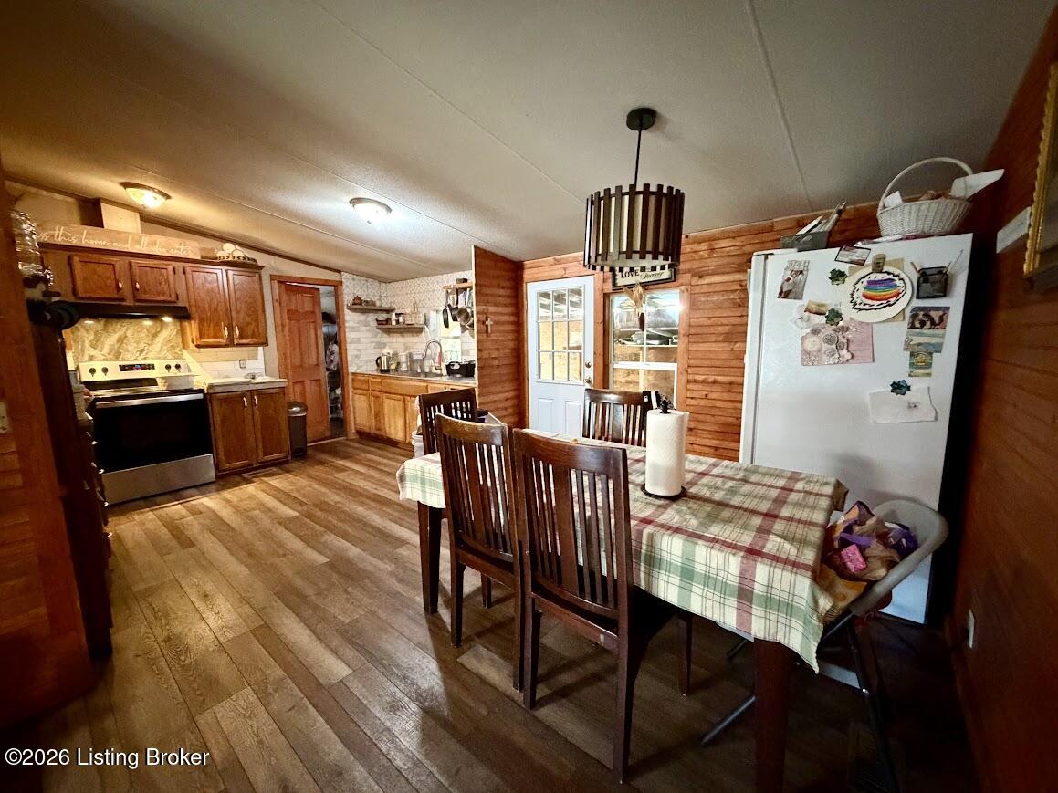373 Ockerman Rd Property Photo 7