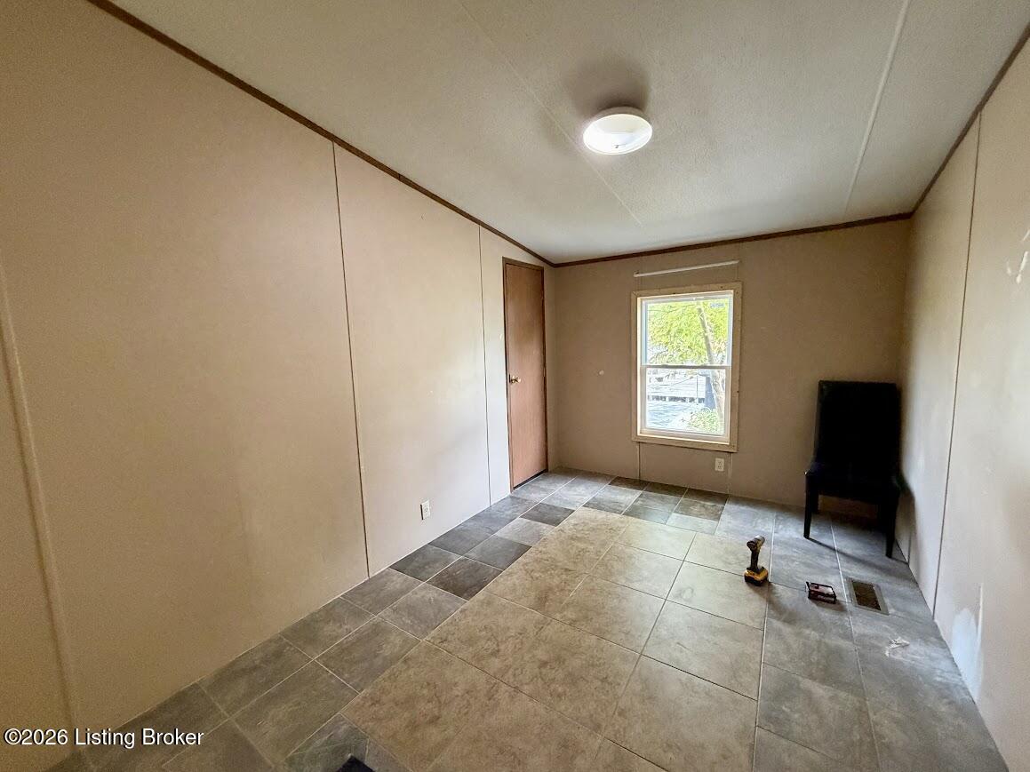 373 Ockerman Rd Property Photo 23
