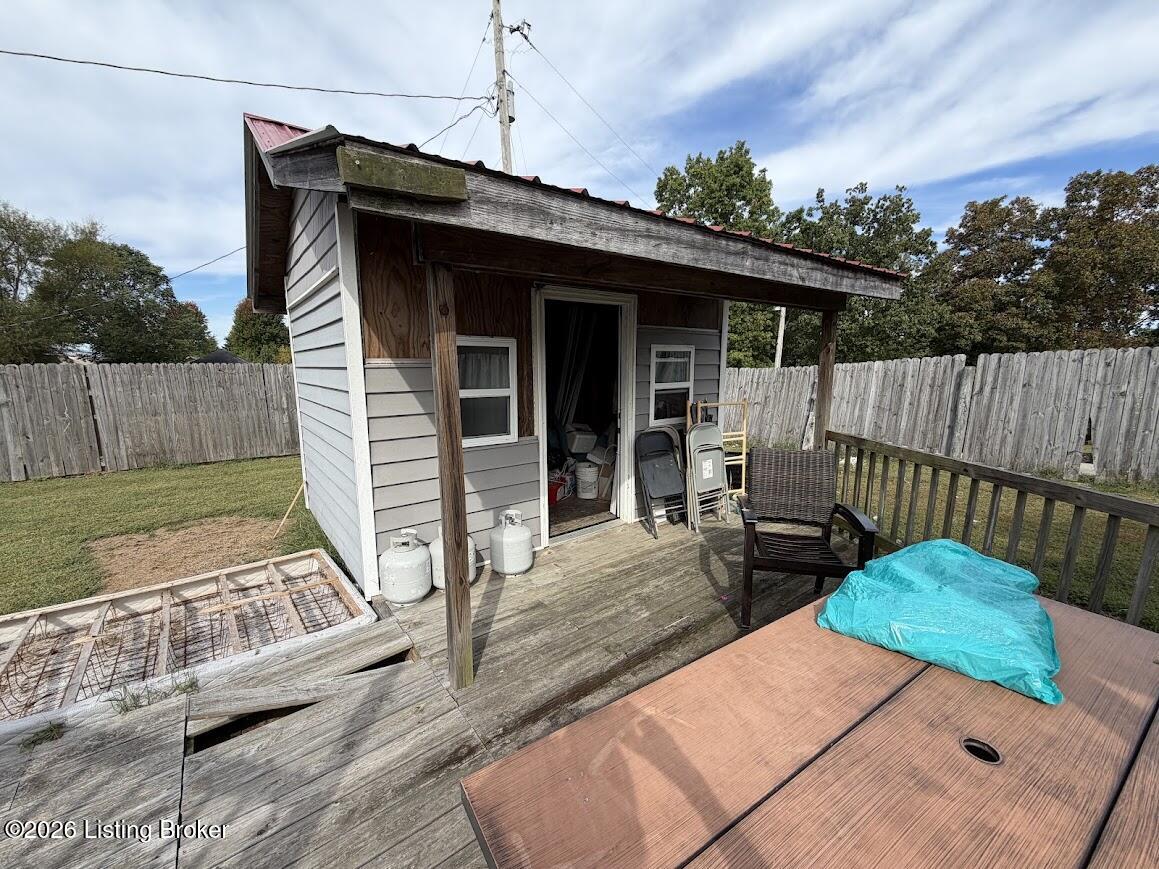373 Ockerman Rd Property Photo 35