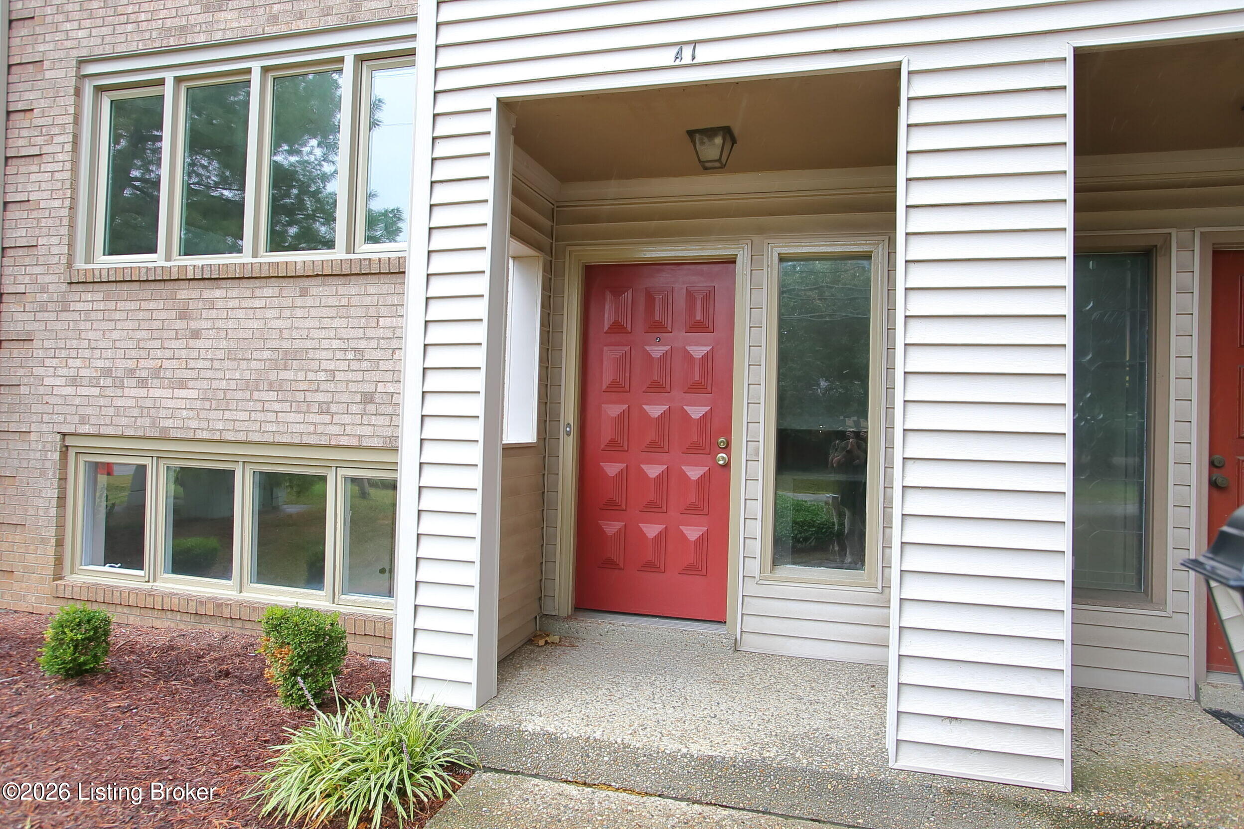 4121 Browns Ln A1 Property Photo 2