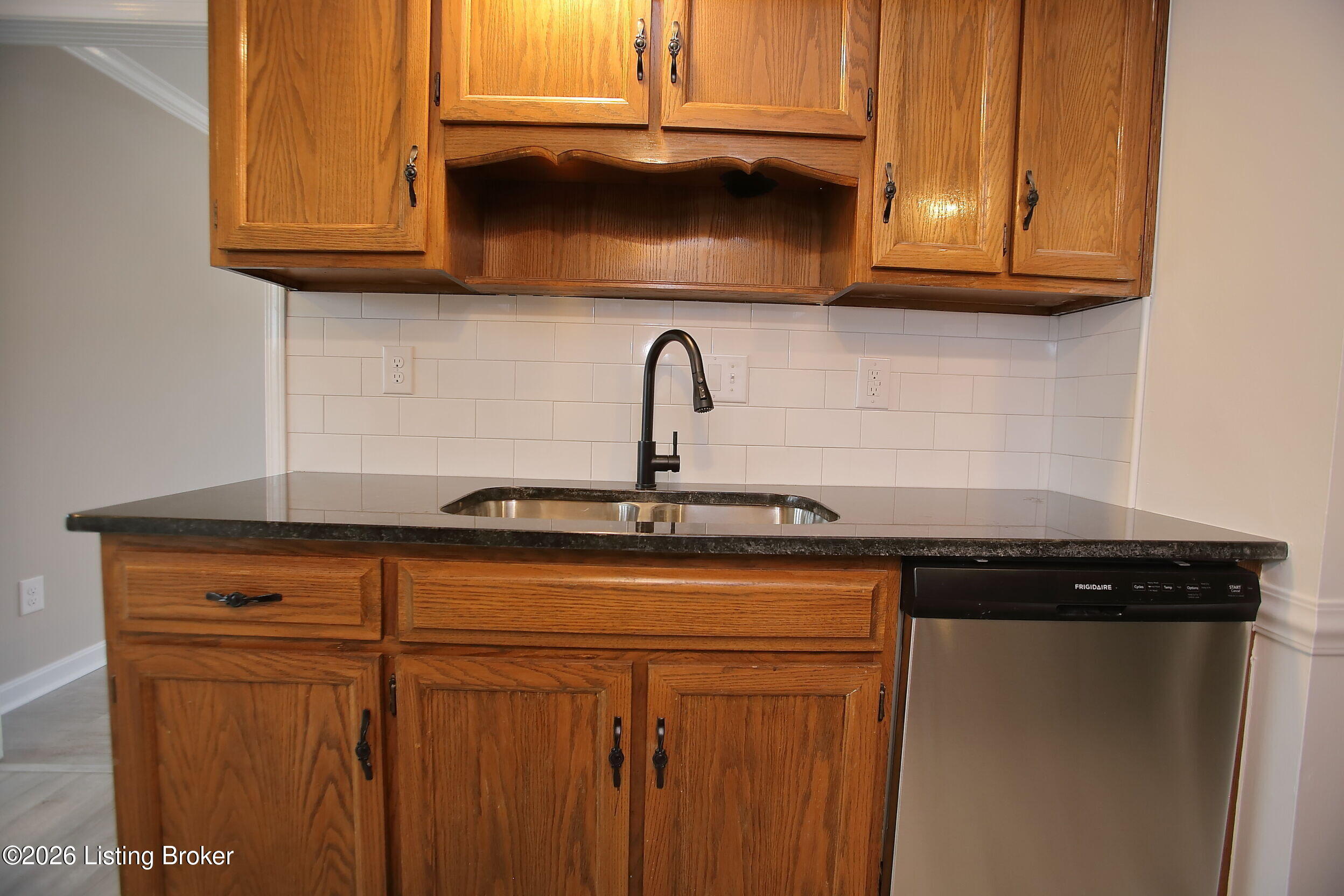 4121 Browns Ln A1 Property Photo 17