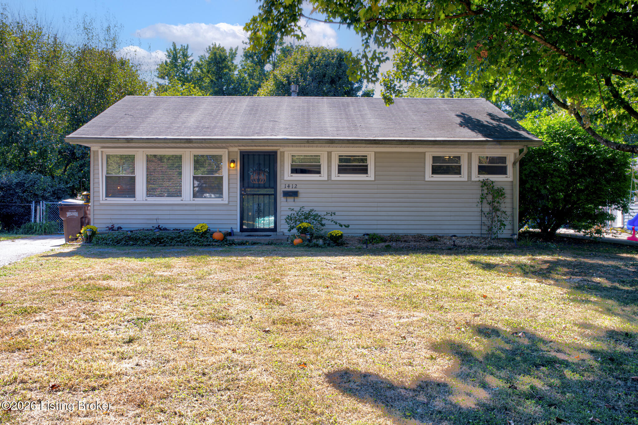 1412 Mark Trail Rd Property Photo 2