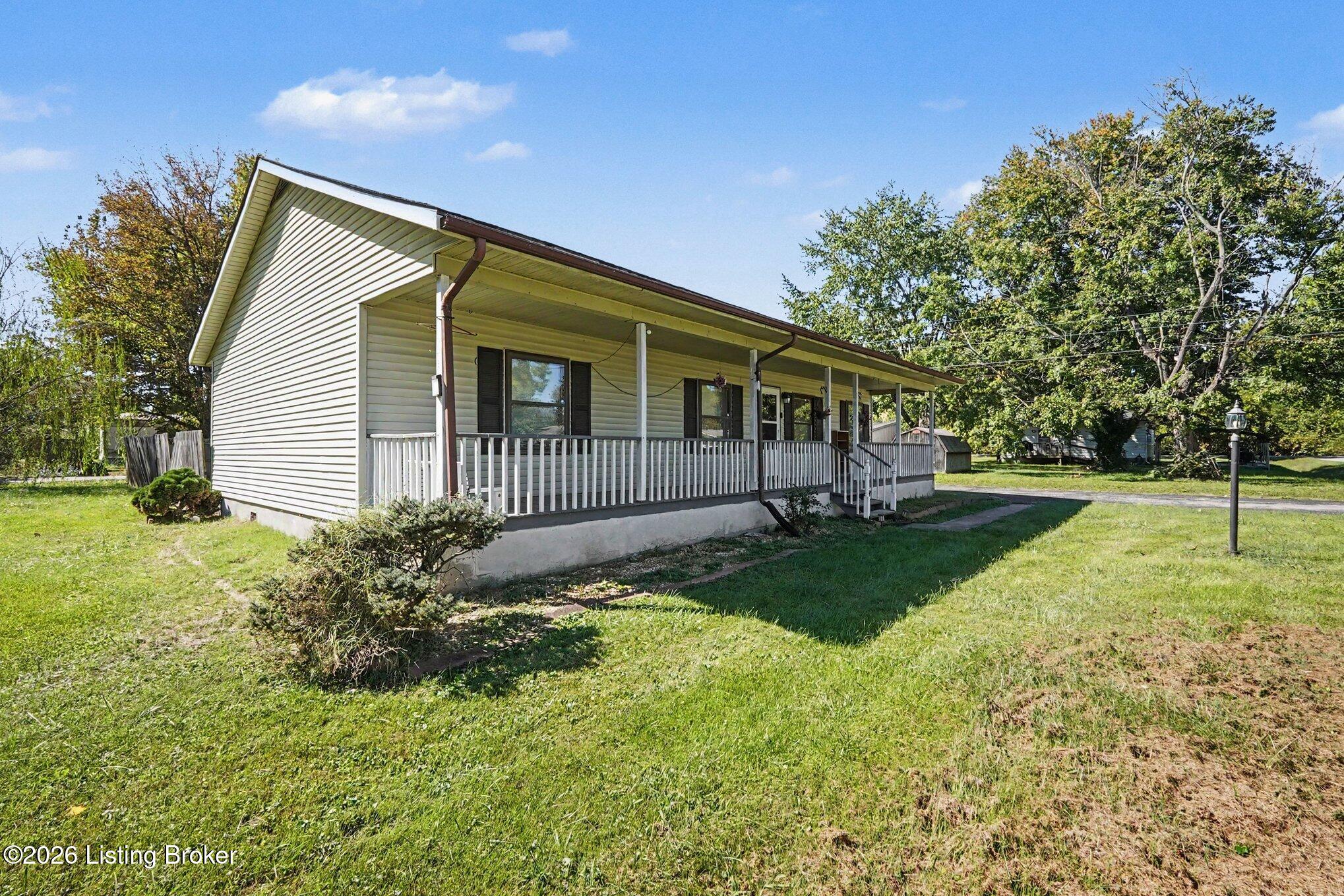 119 Sphere St Property Photo 4