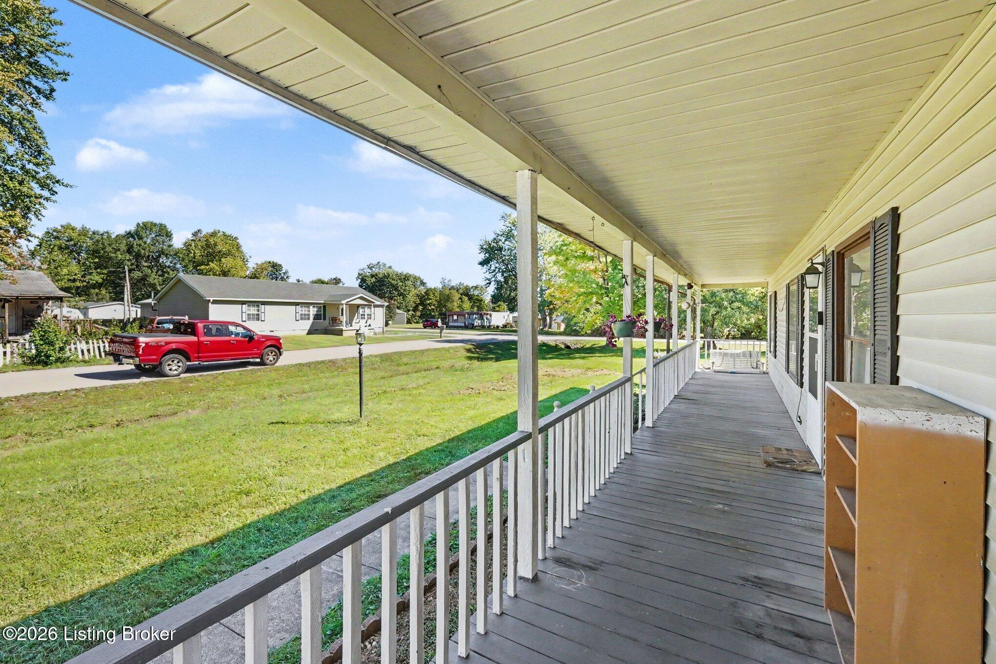 119 Sphere St Property Photo 5