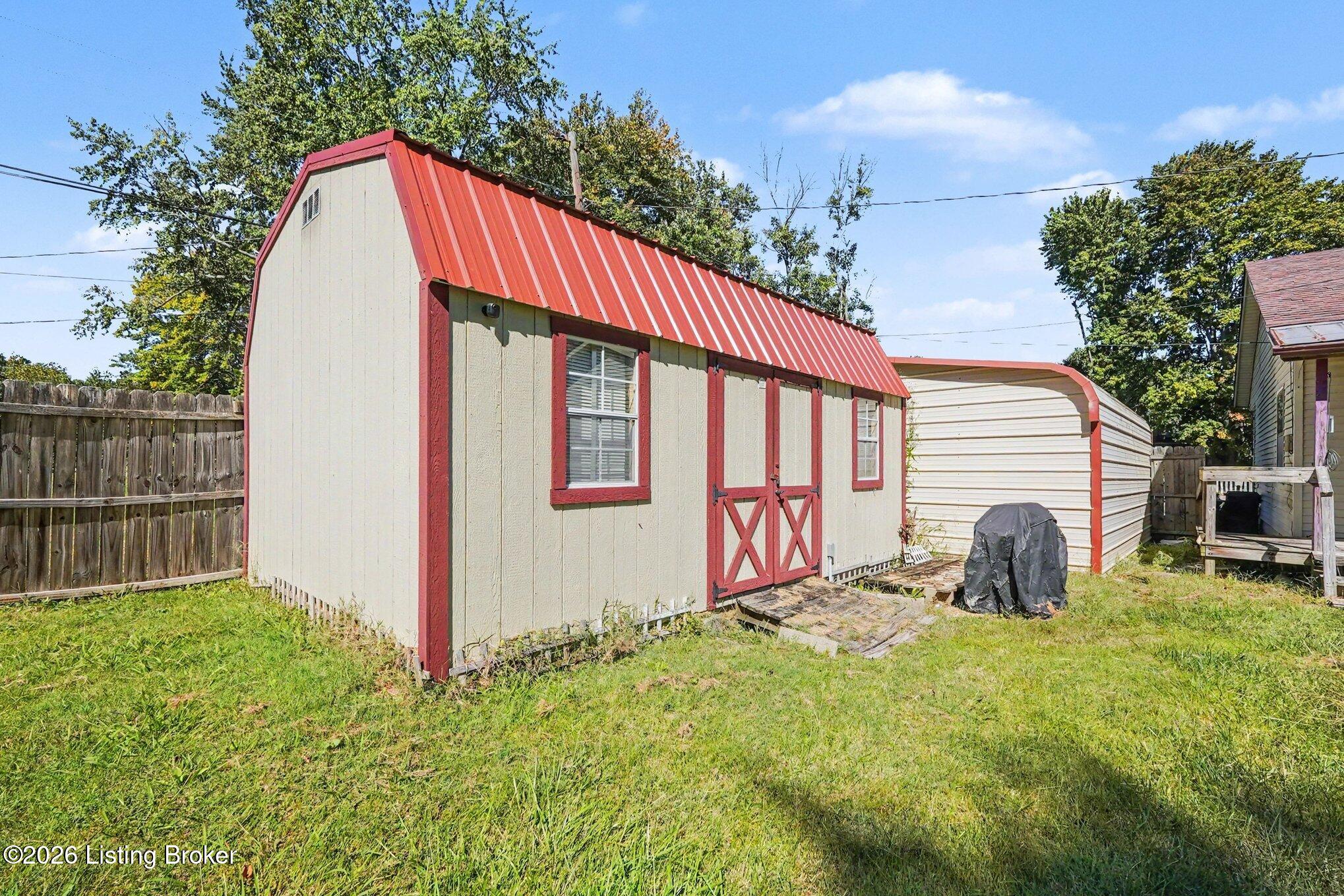 119 Sphere St Property Photo 19