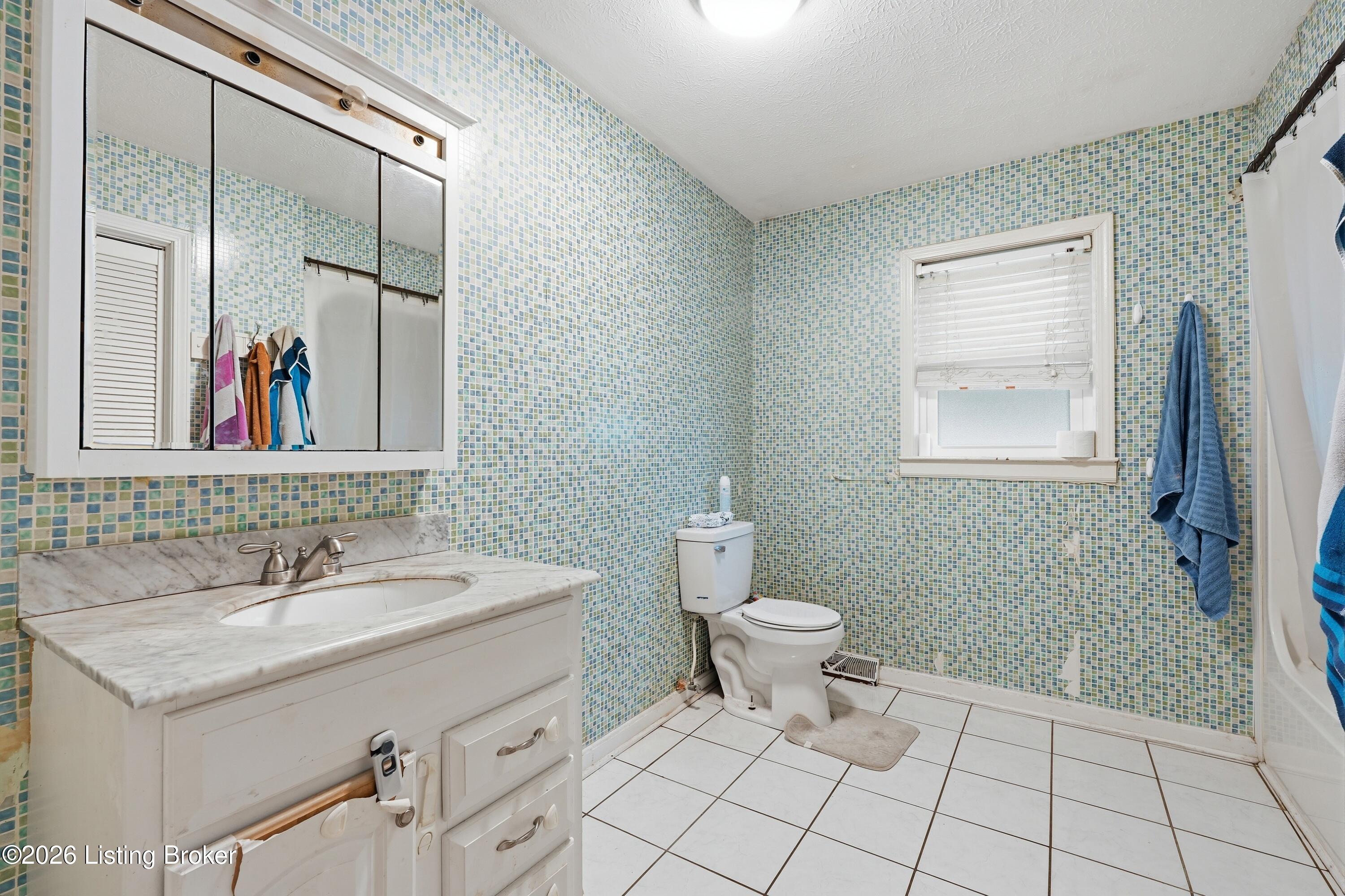 722 Claybrooke Ln Property Photo 10