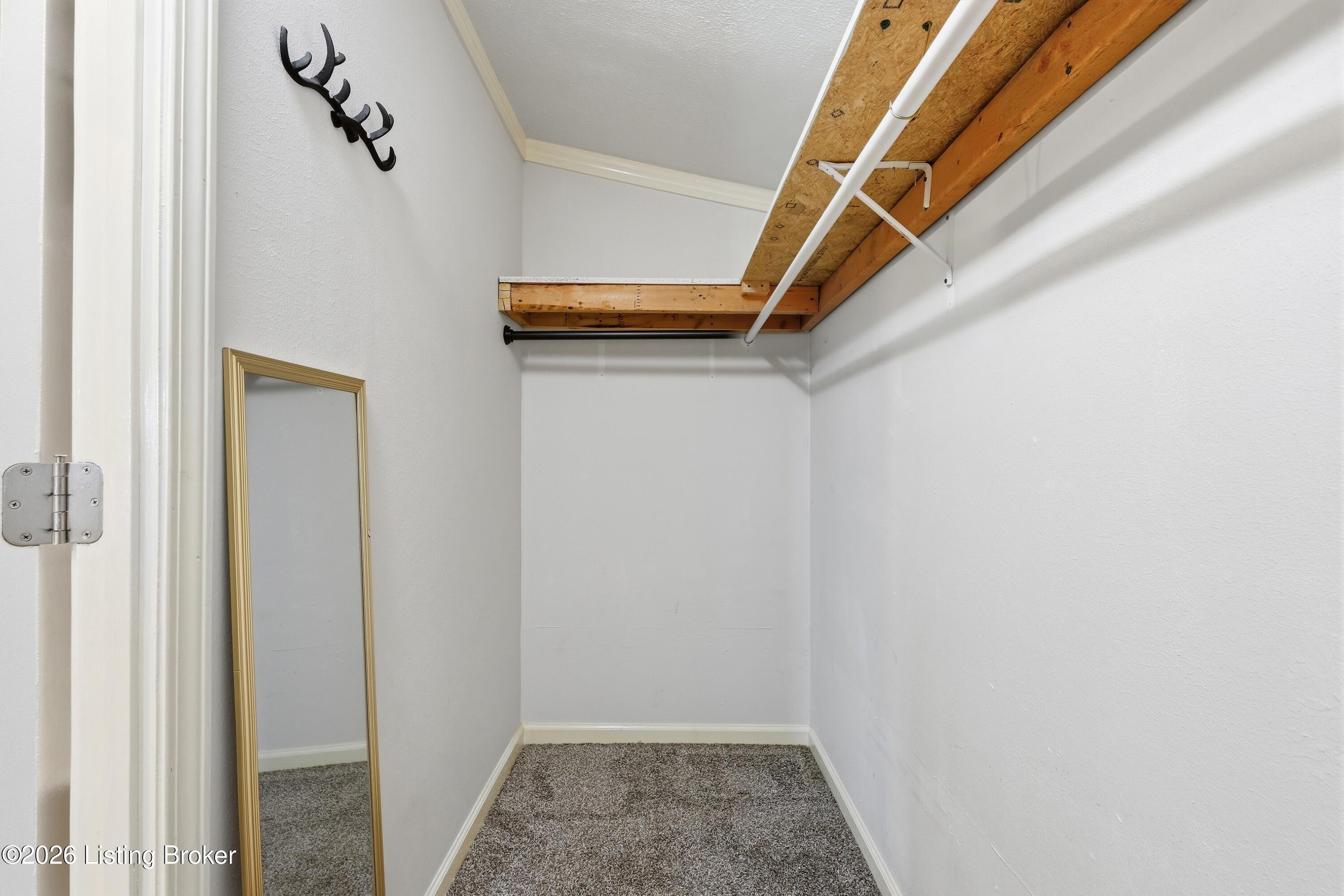 722 Claybrooke Ln Property Photo 35