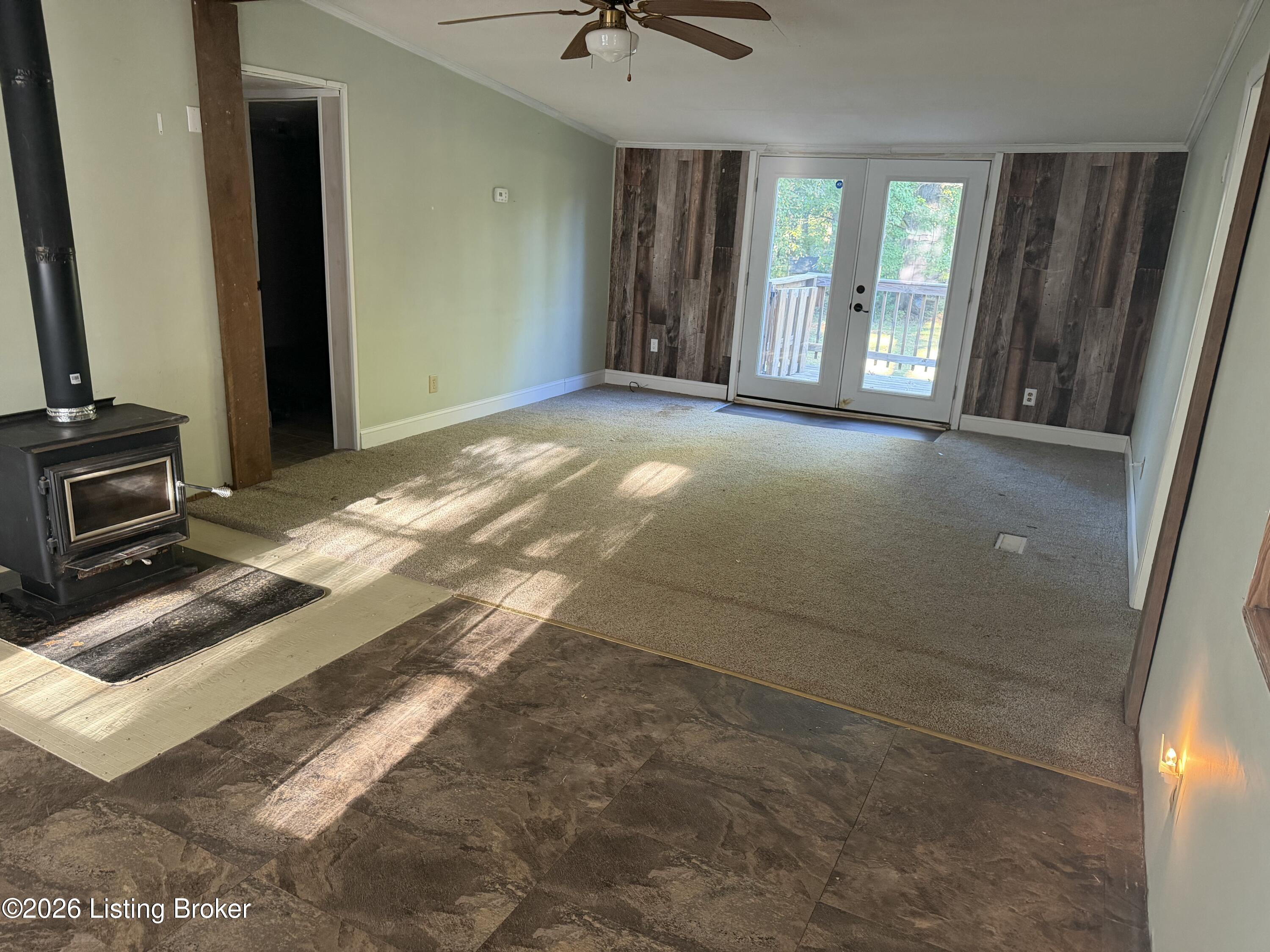 428 Marilyn Way Property Photo 2