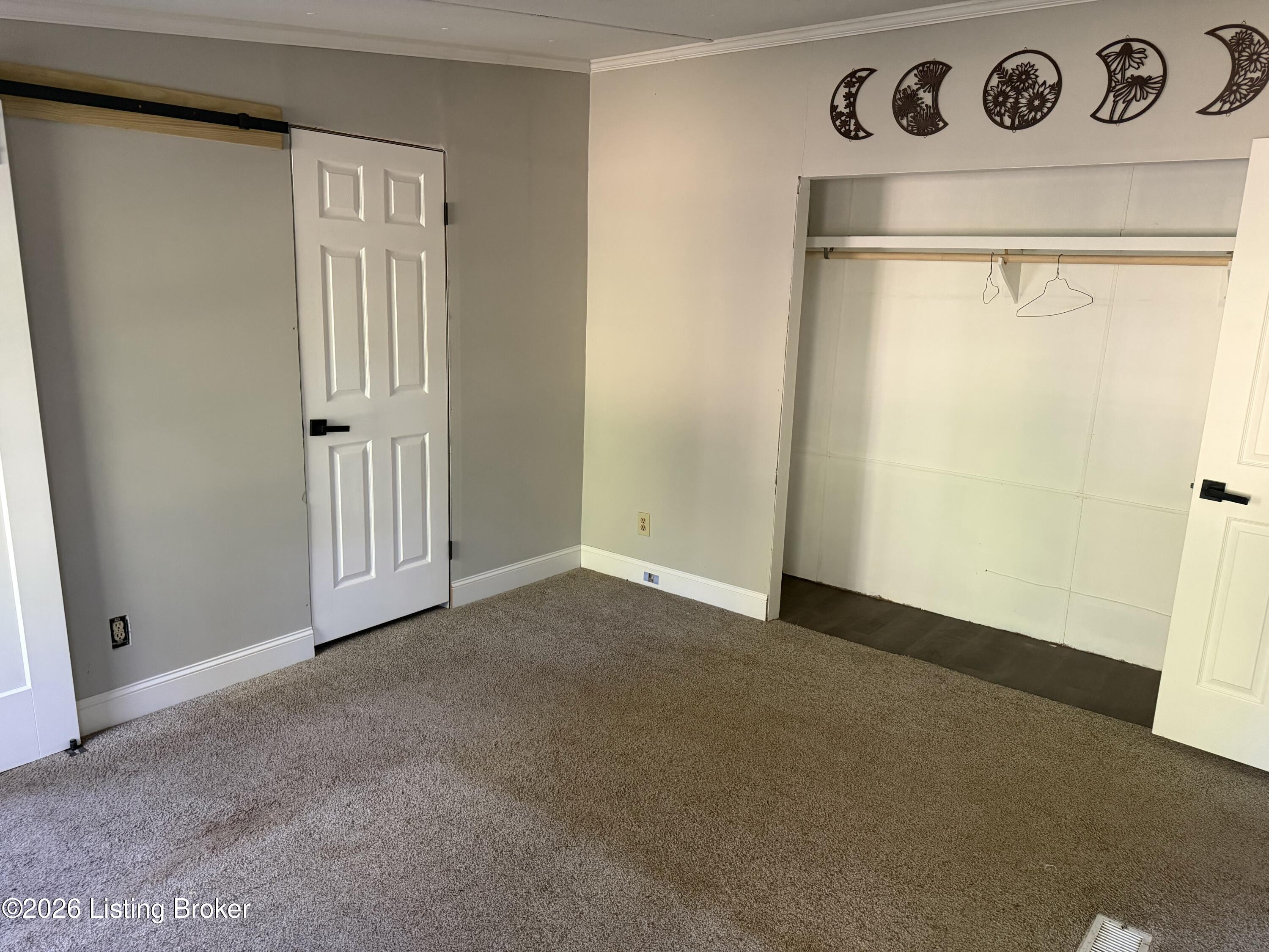 428 Marilyn Way Property Photo 3