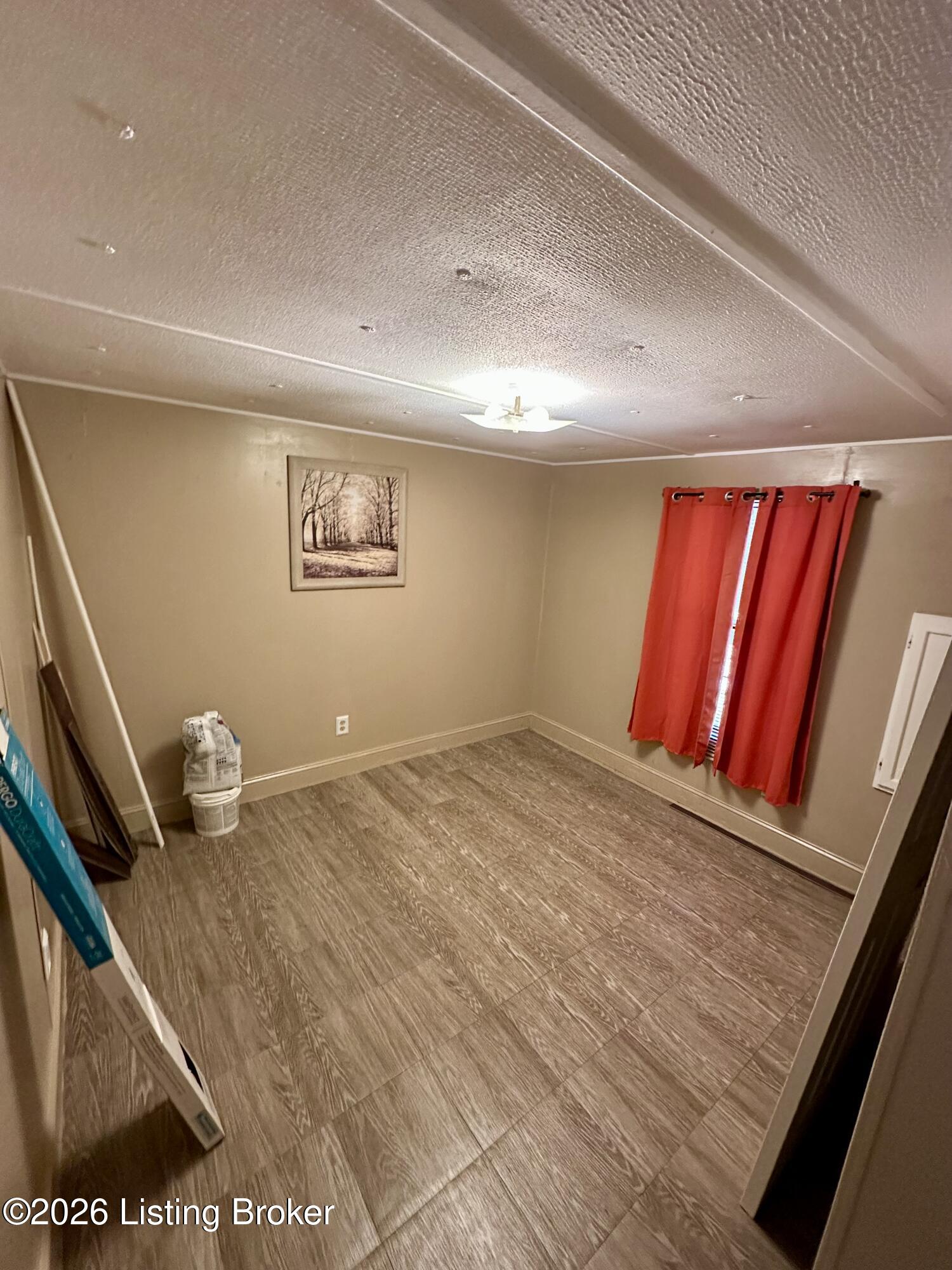 428 Marilyn Way Property Photo 8